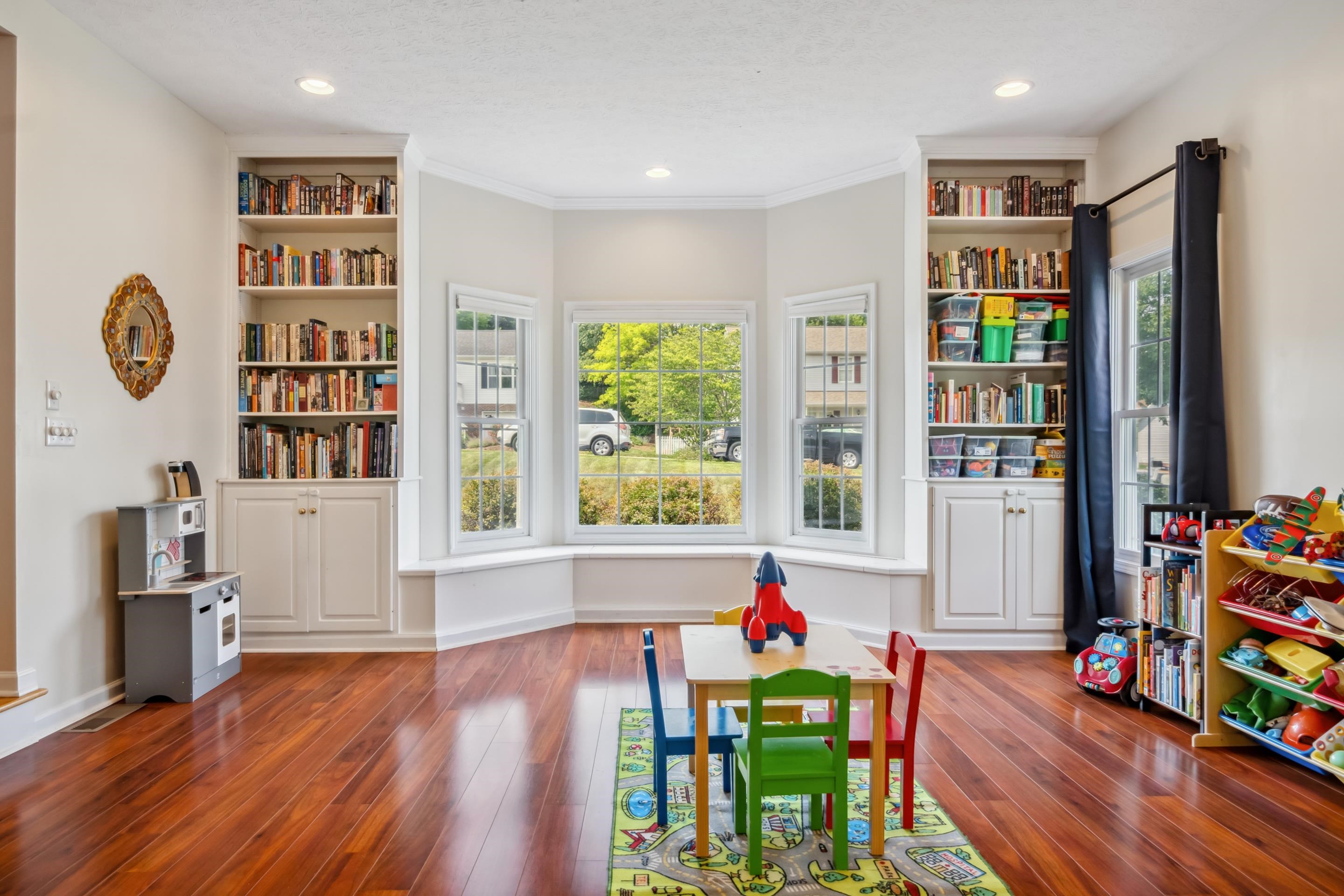 1319 KARR Lane