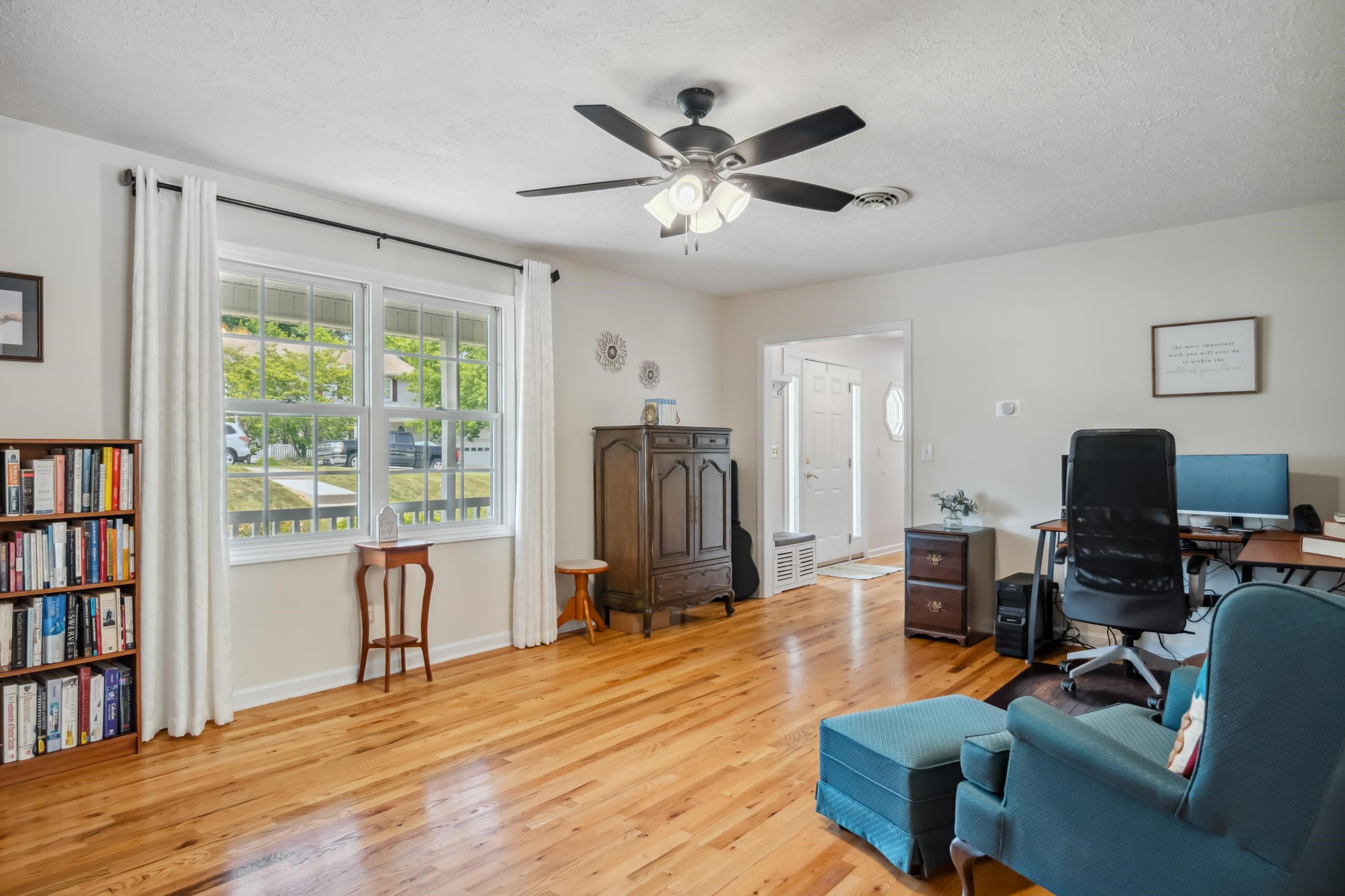 1319 KARR Lane