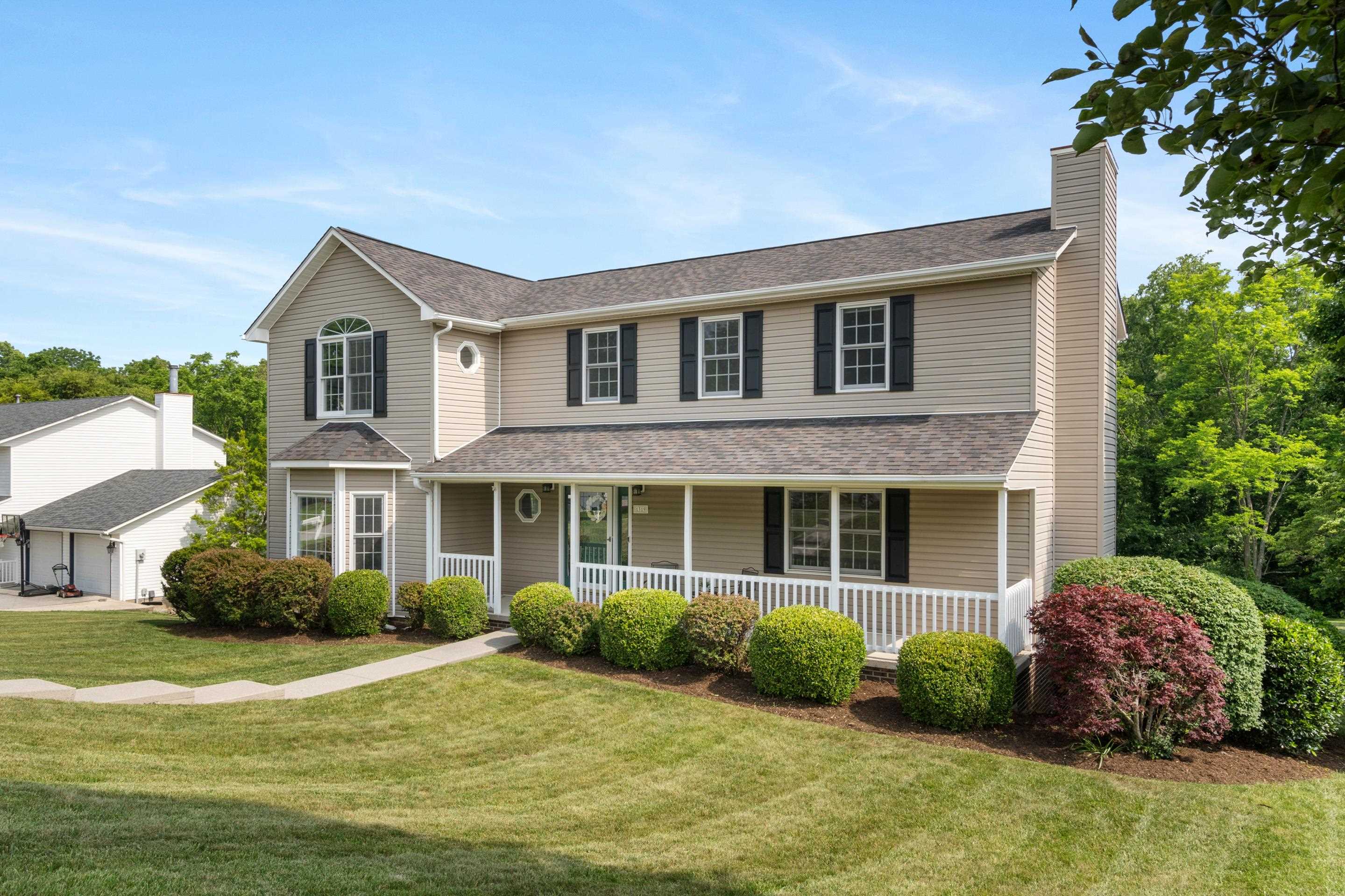 1319 KARR Lane