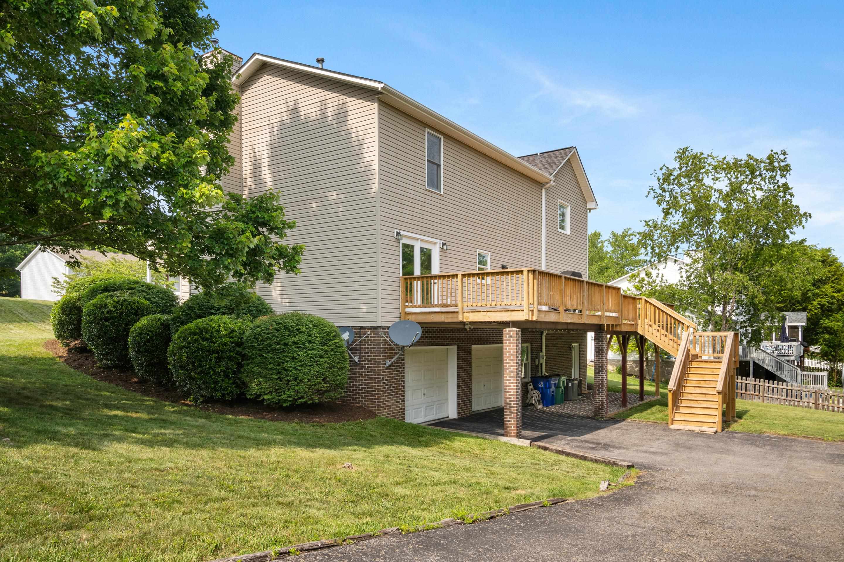 1319 KARR Lane