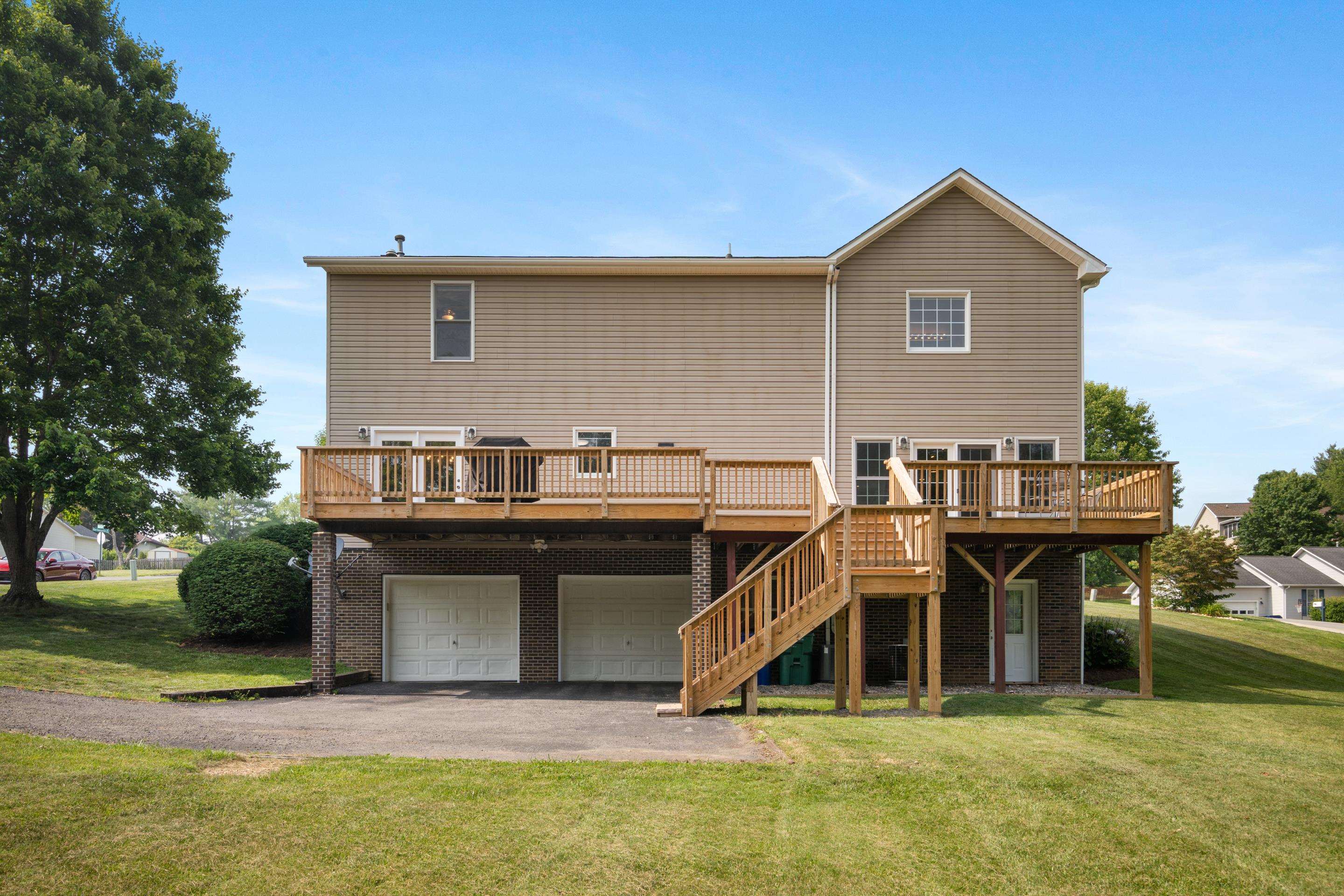 1319 KARR Lane
