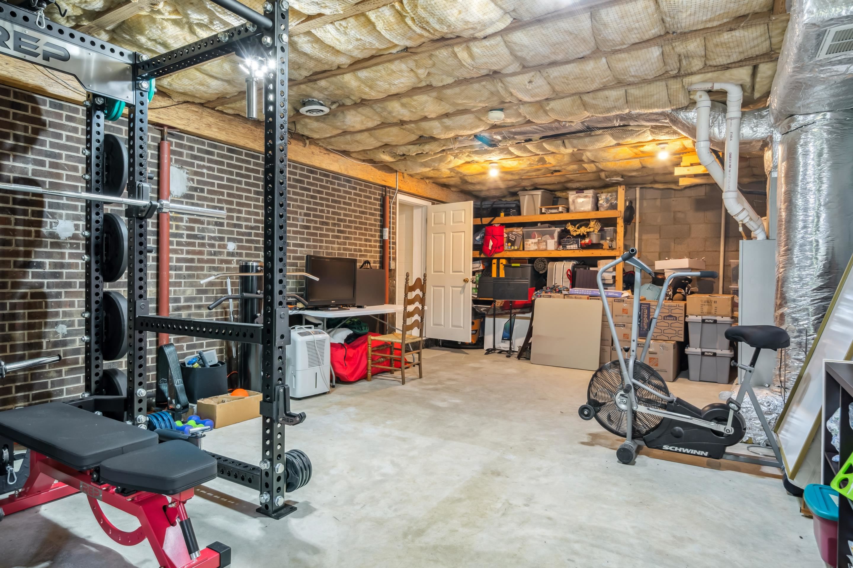 1319 KARR Lane