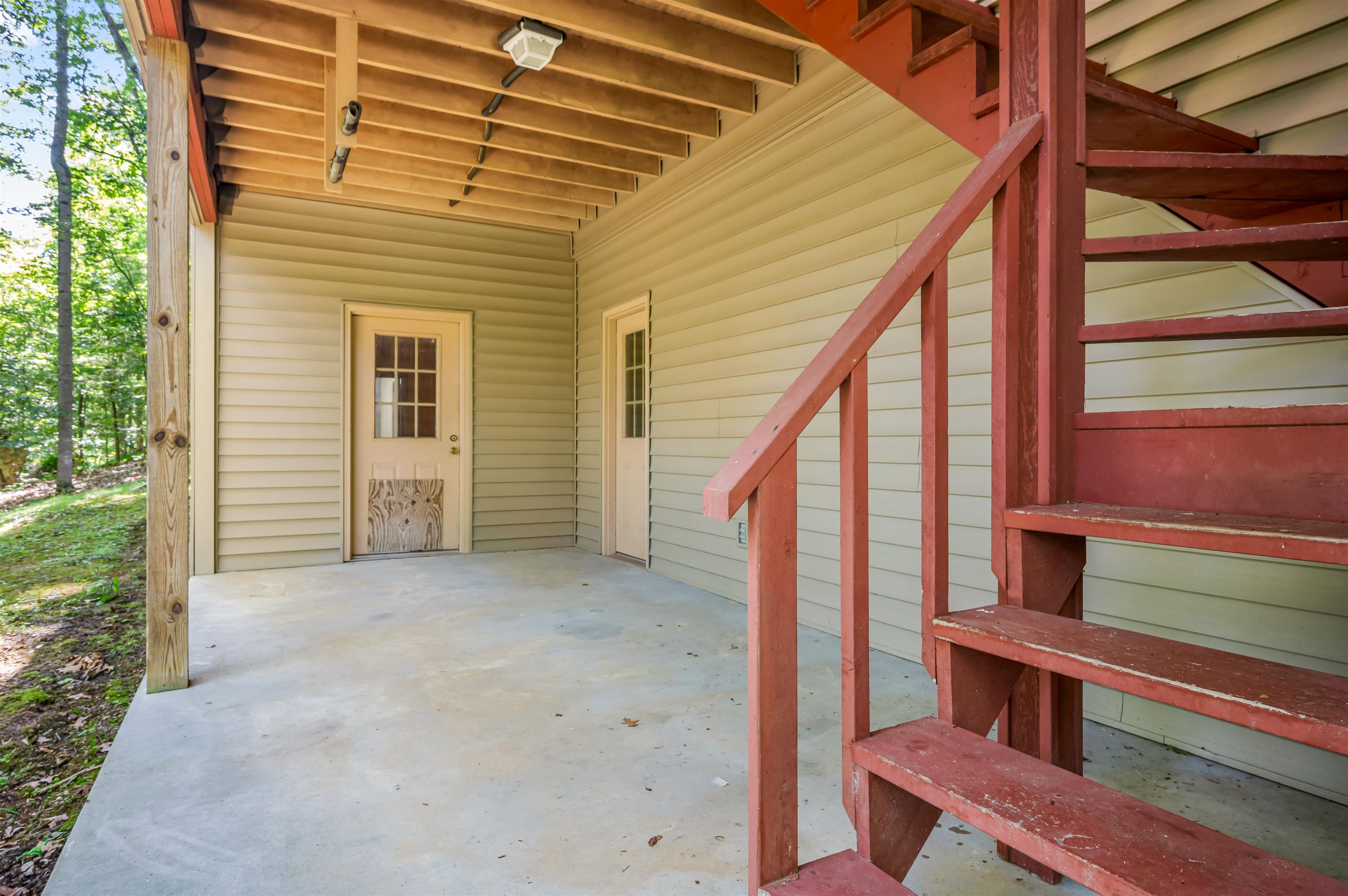 10 HIDDEN VALLEY Lane