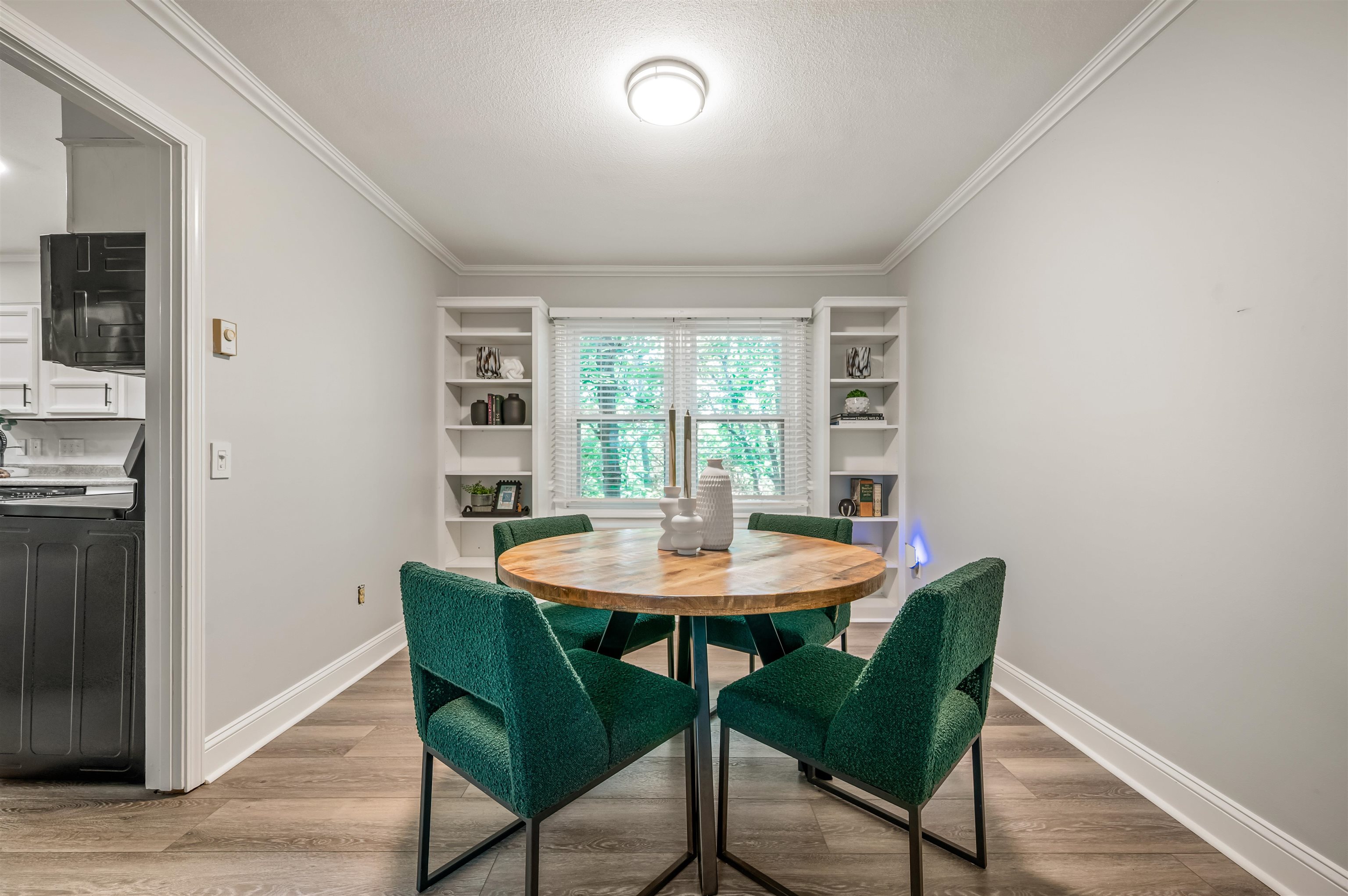 10 HIDDEN VALLEY Lane