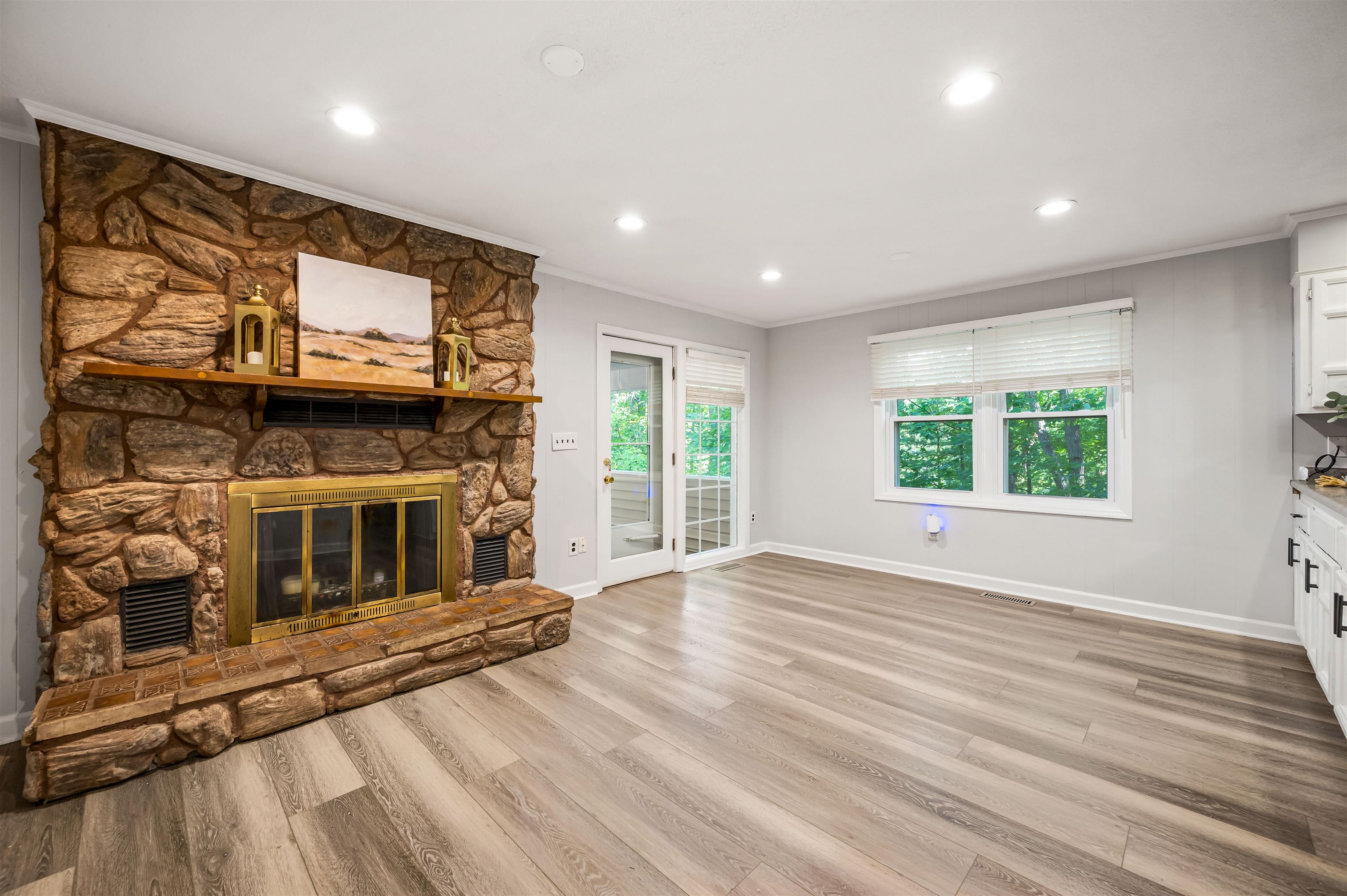 10 HIDDEN VALLEY Lane