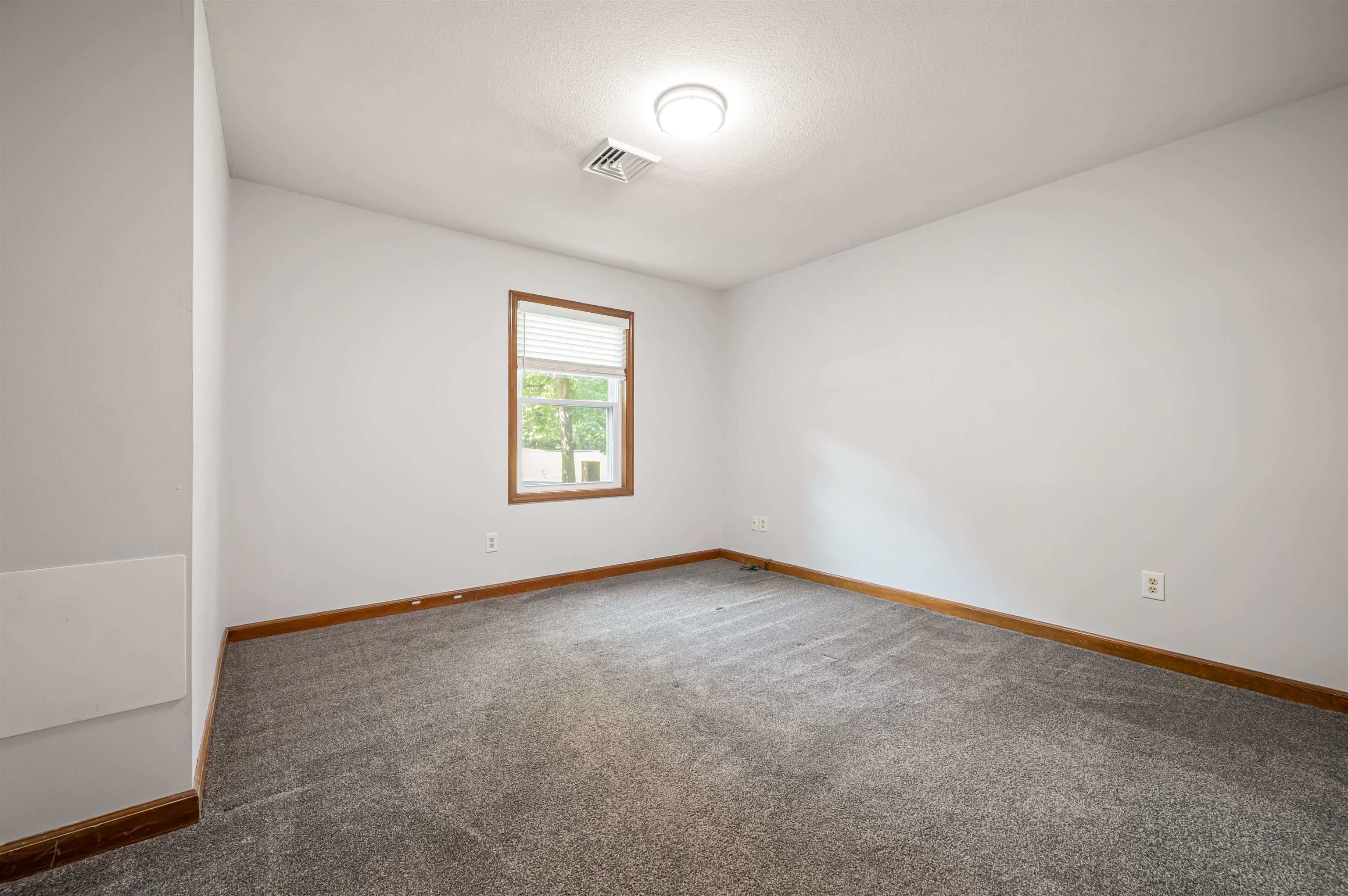 10 HIDDEN VALLEY Lane