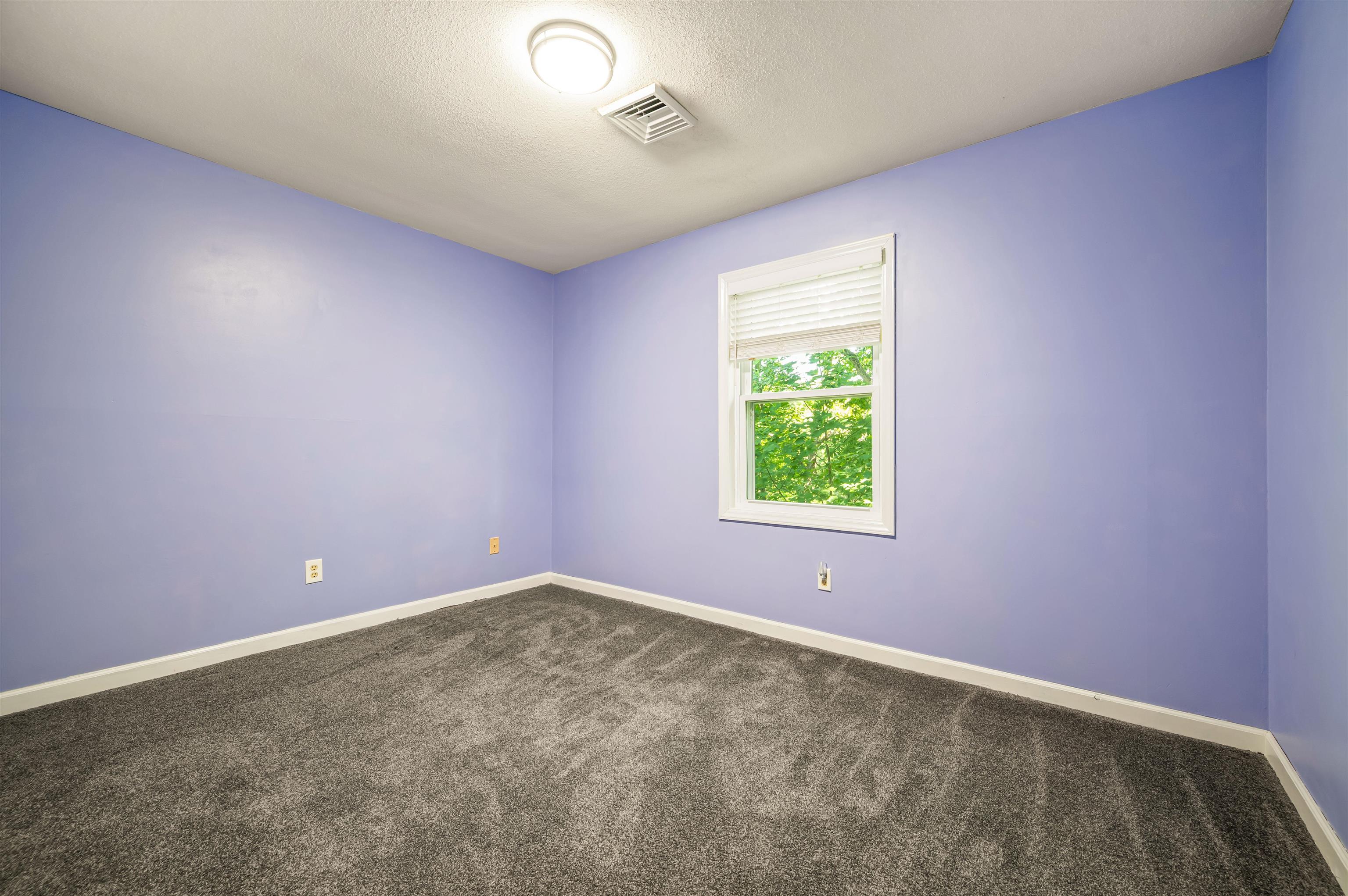 10 HIDDEN VALLEY Lane