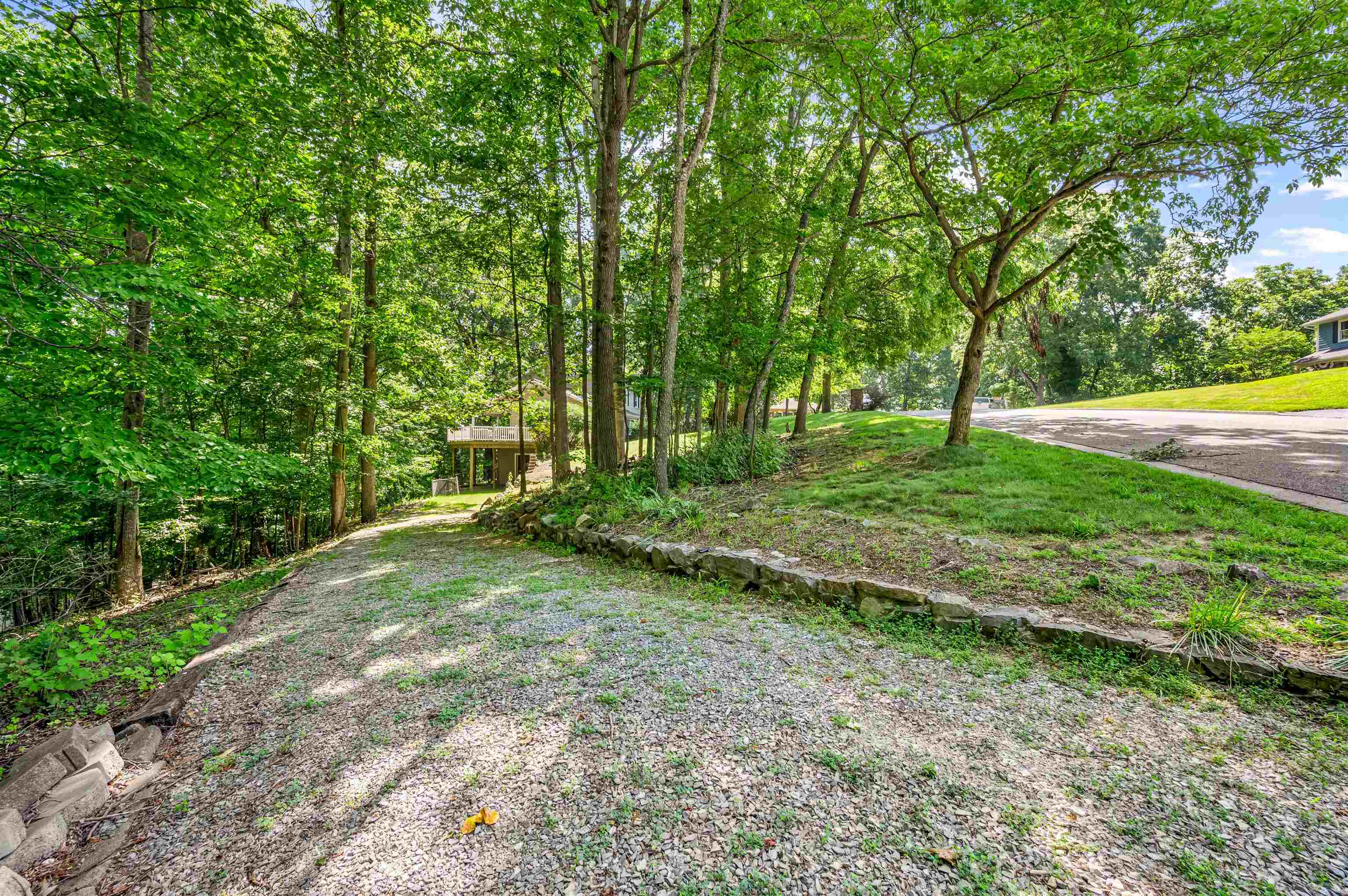 10 HIDDEN VALLEY Lane