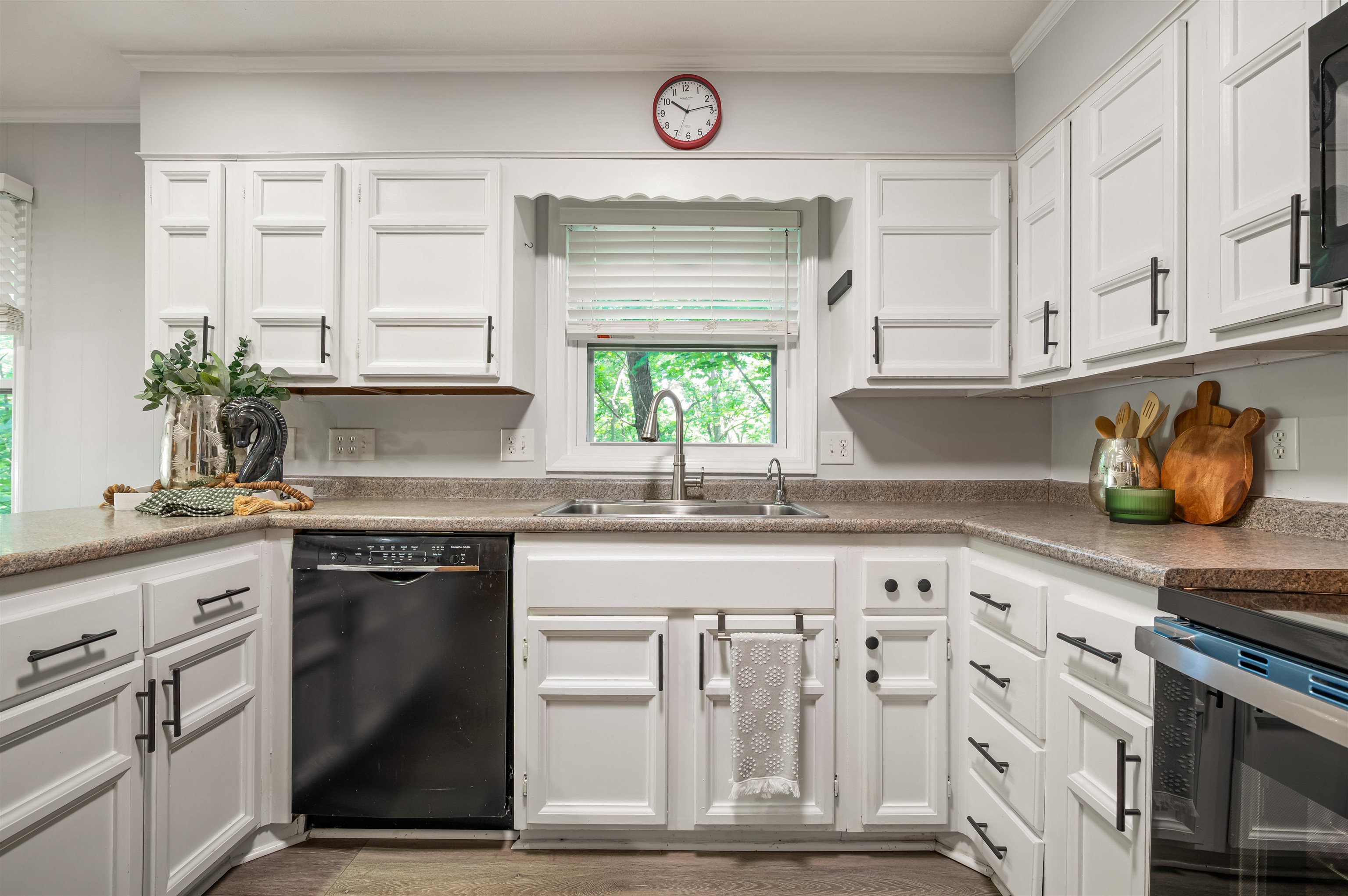 10 HIDDEN VALLEY Lane