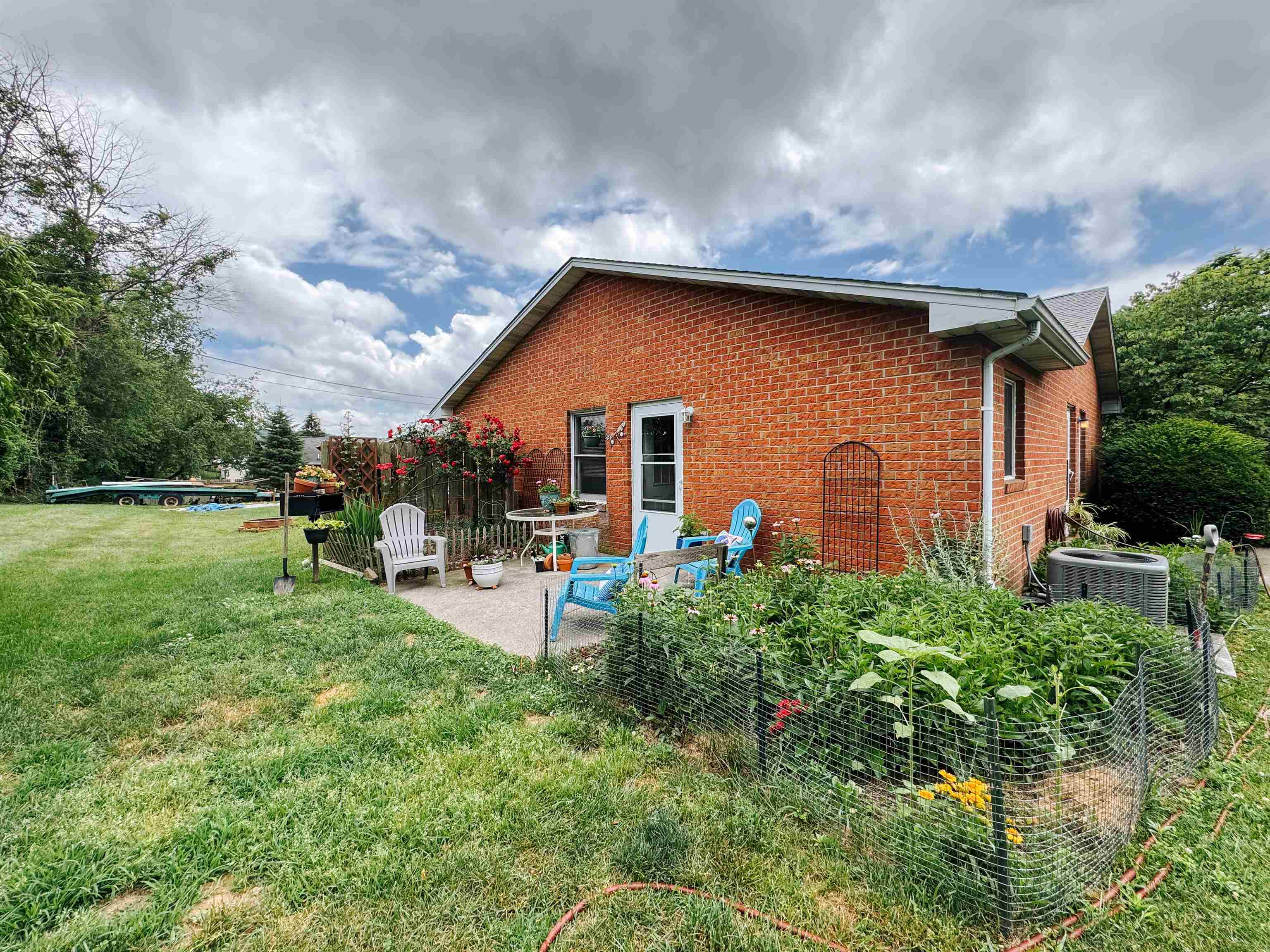 1450 & 1452 Sandy Circle