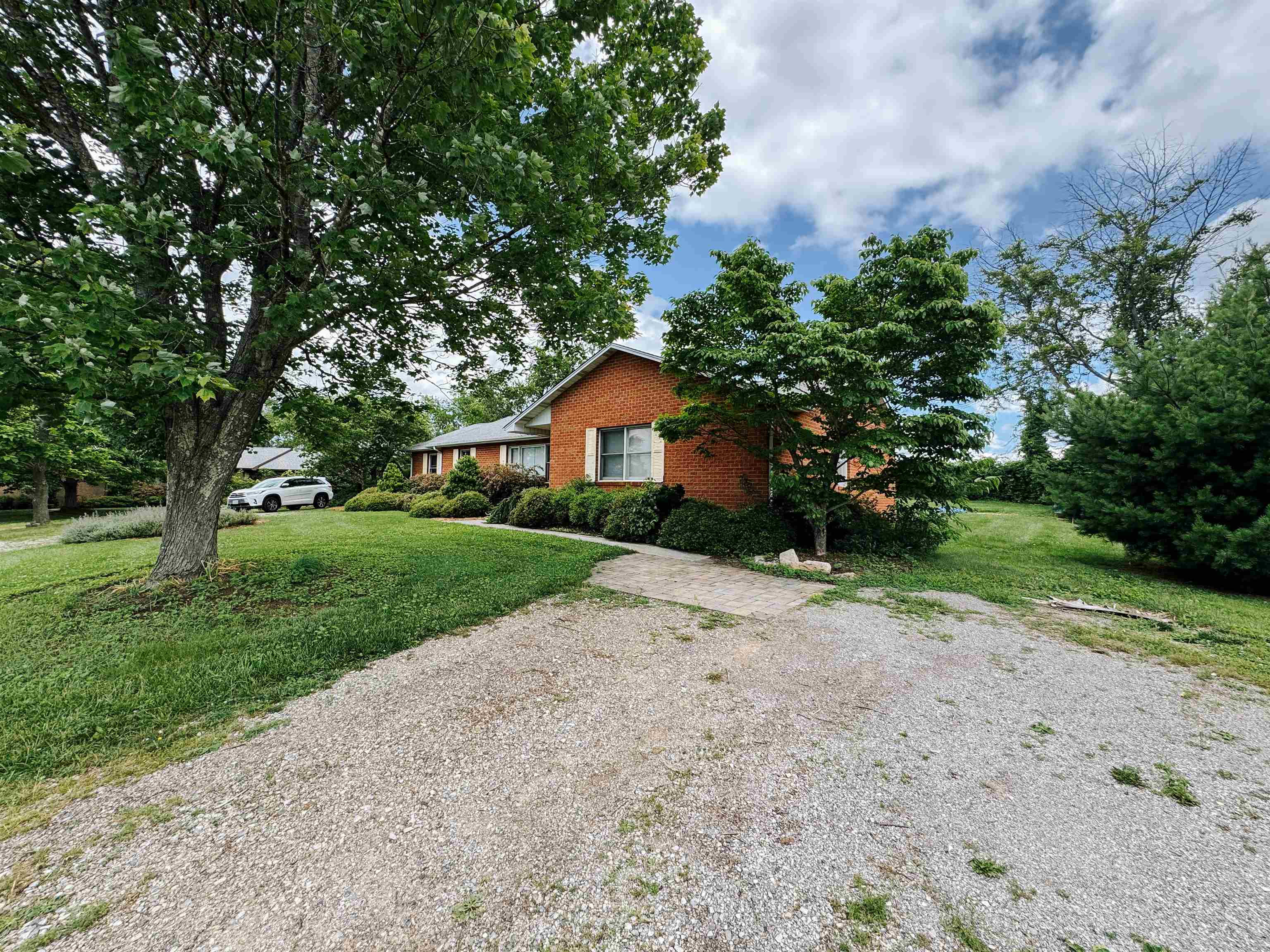 1450 & 1452 Sandy Circle