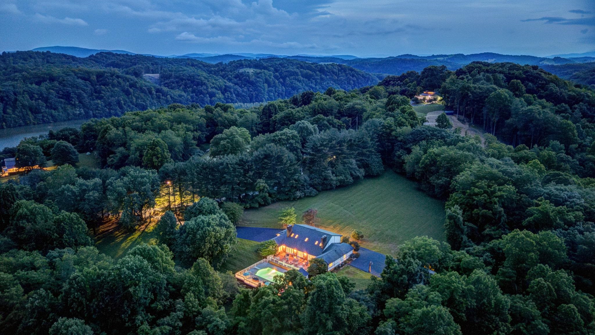 4506 Waterfront Farms Drive