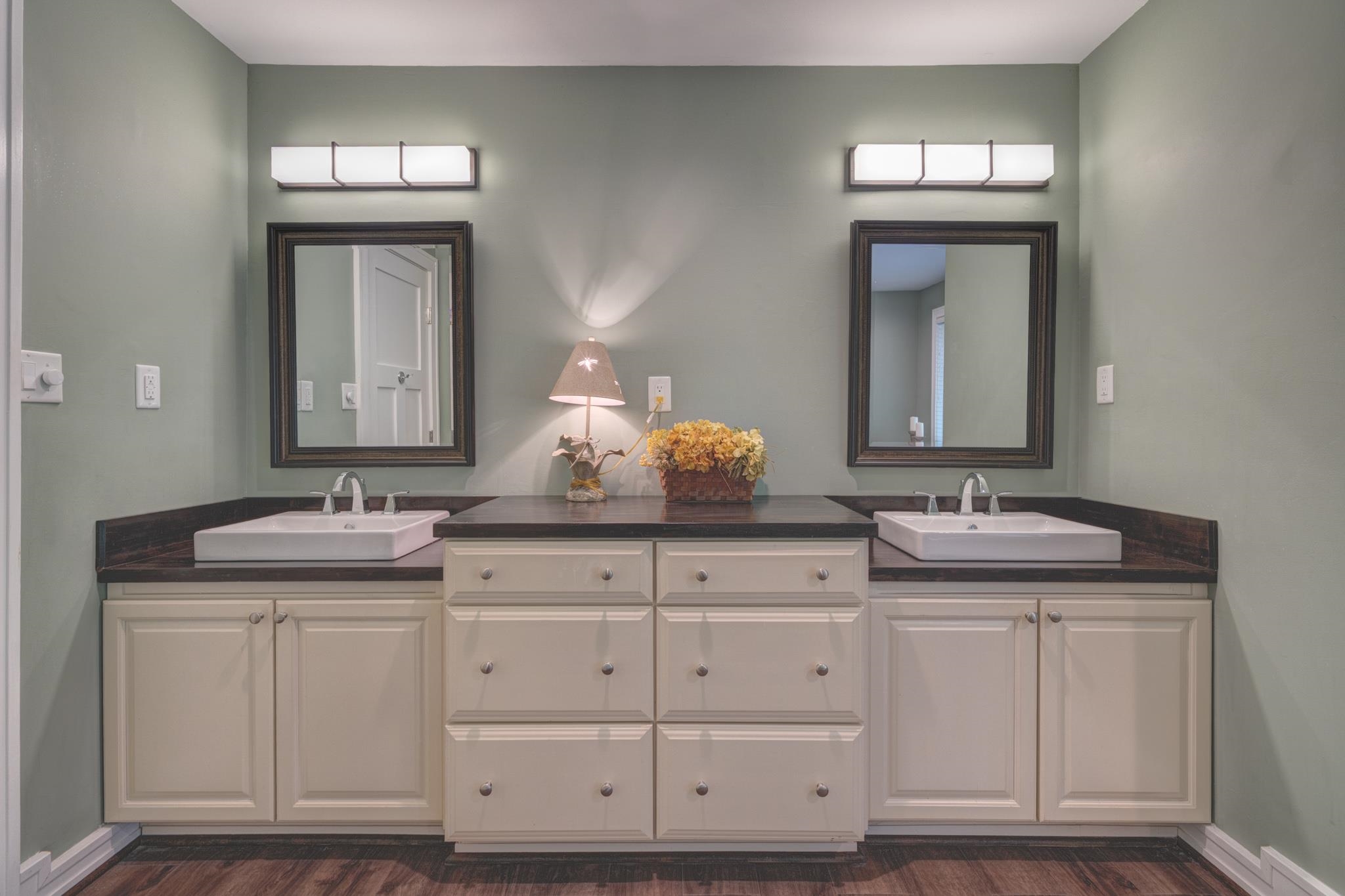 4506 Waterfront Farms Drive