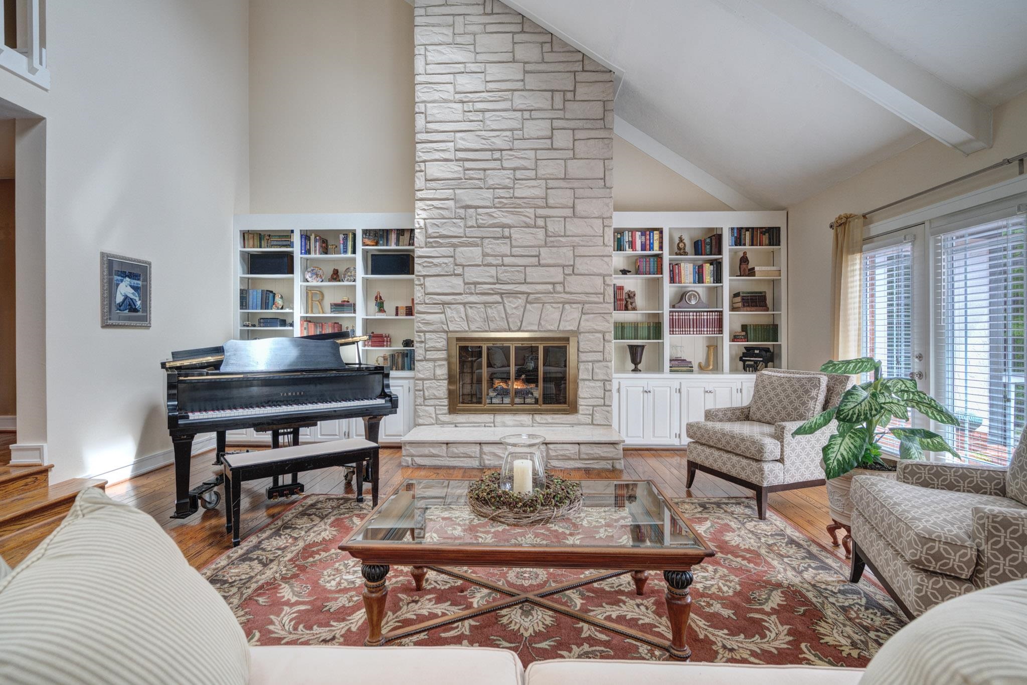 4506 Waterfront Farms Drive