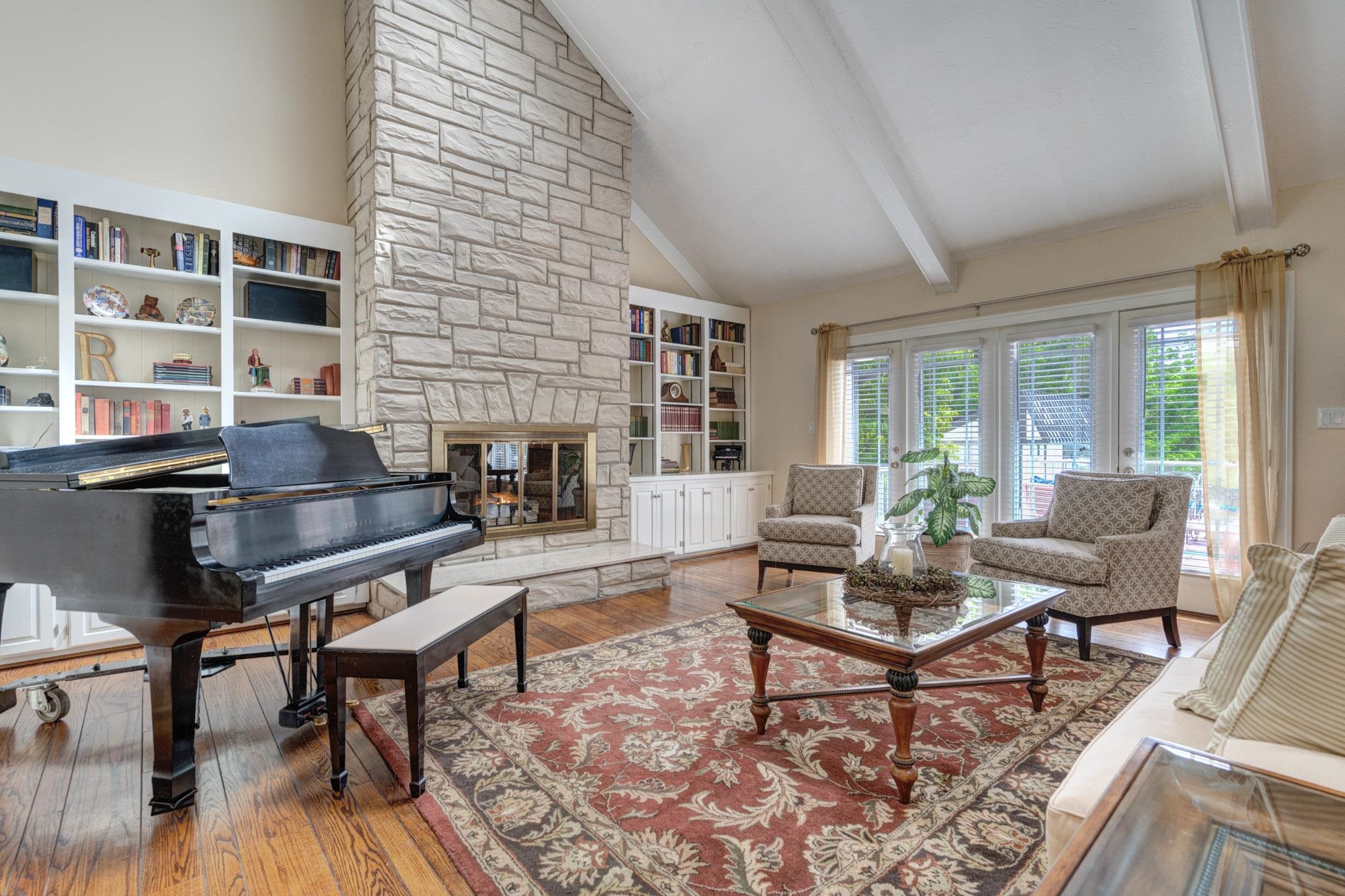 4506 Waterfront Farms Drive