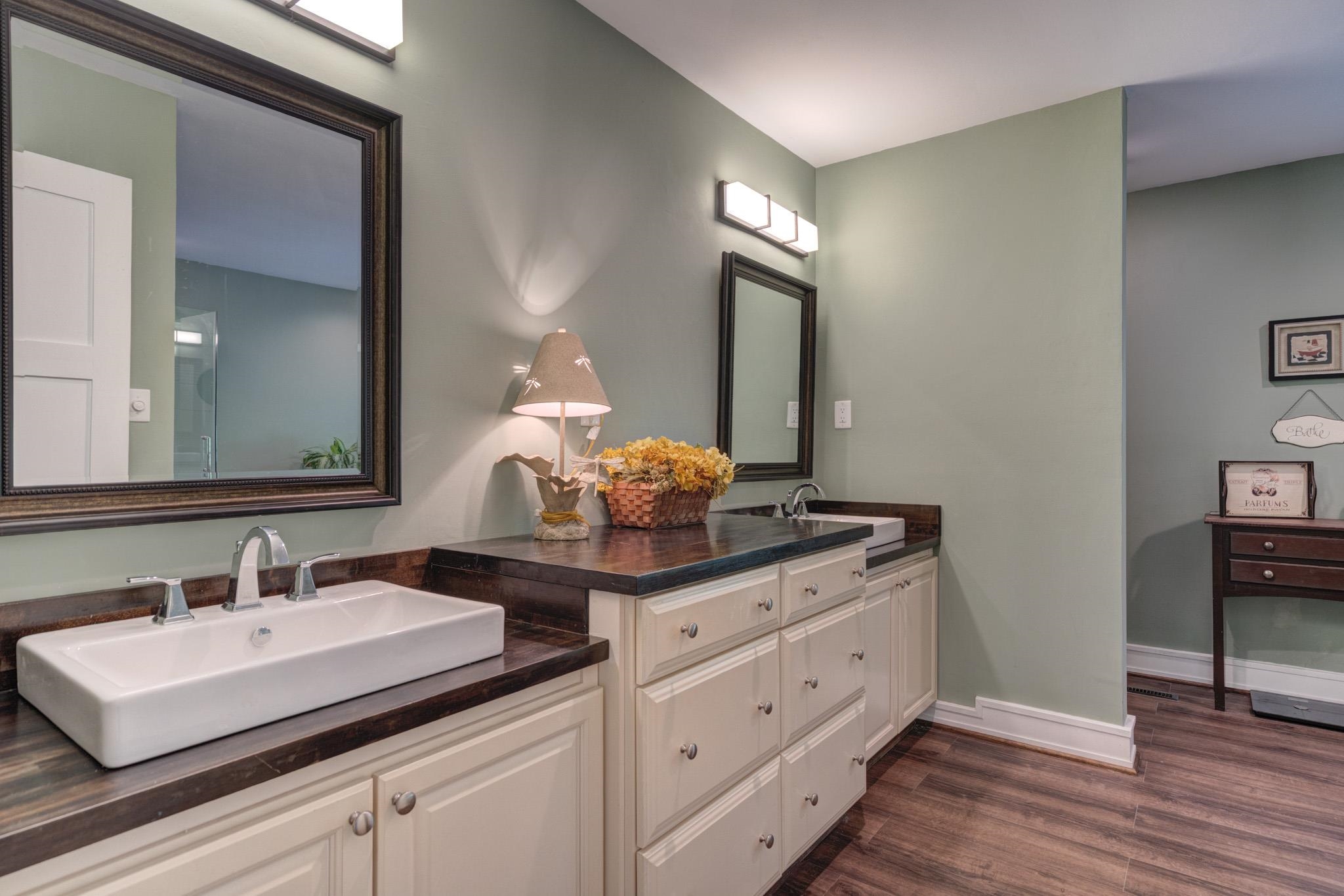 4506 Waterfront Farms Drive