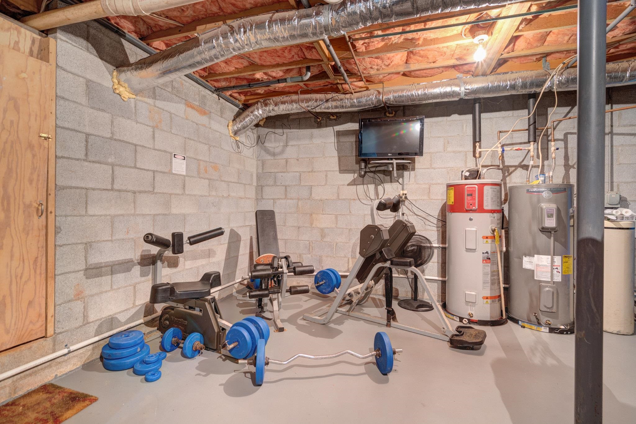 4506 Waterfront Farms Drive