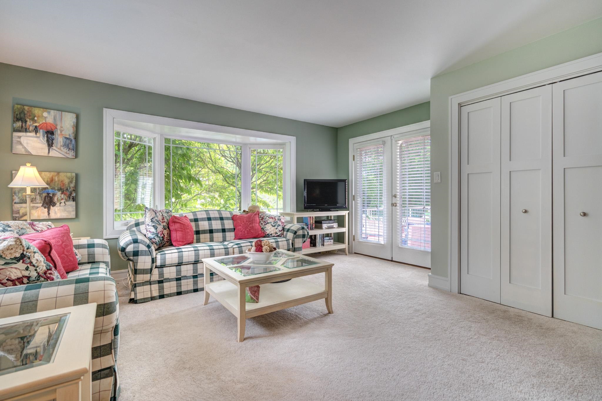 4506 Waterfront Farms Drive