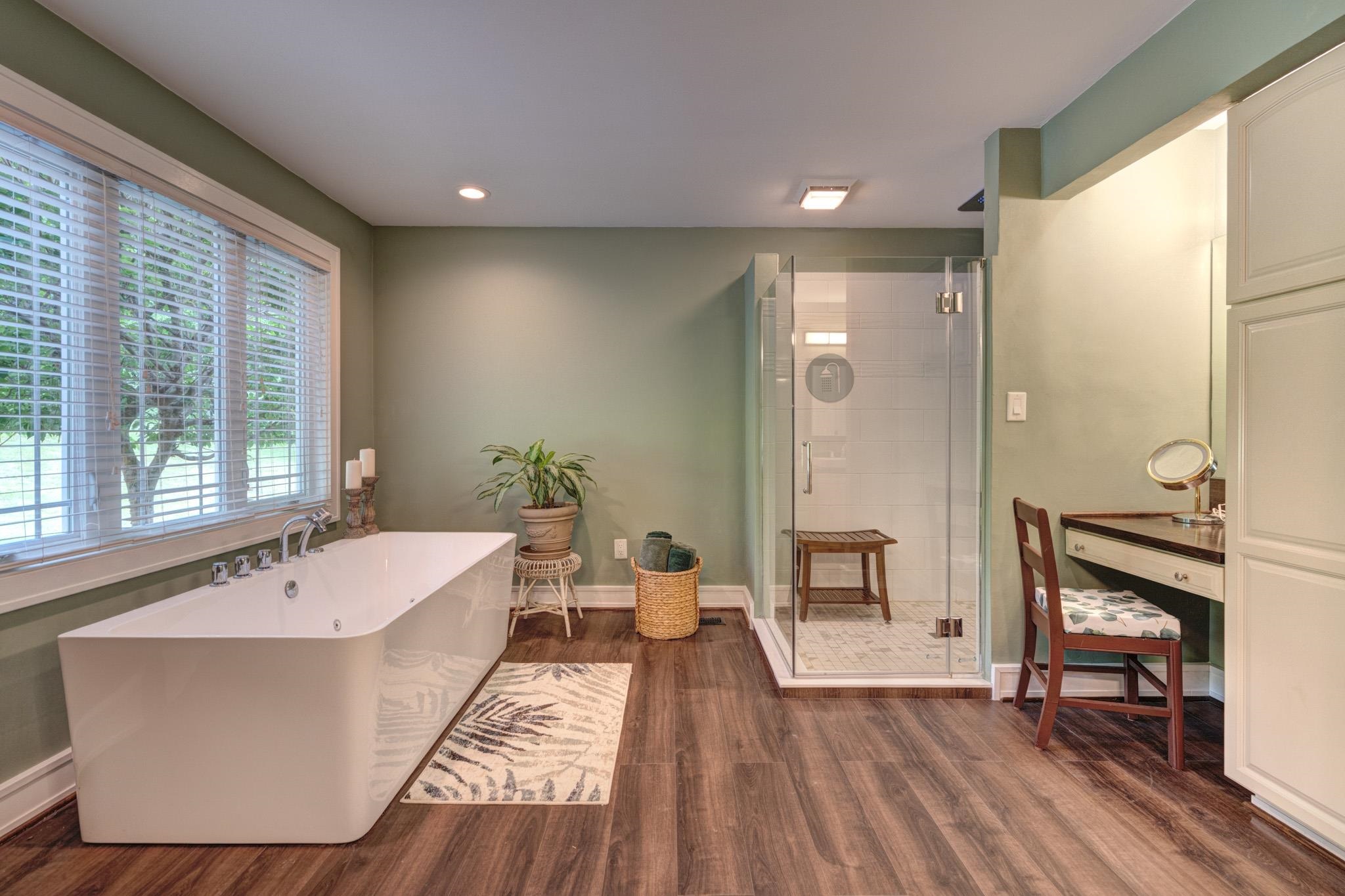 4506 Waterfront Farms Drive