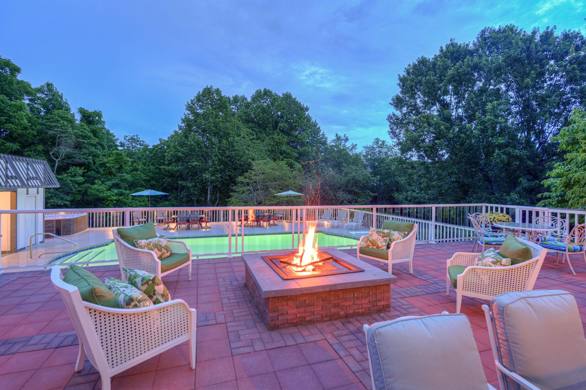 4506 Waterfront Farms Drive