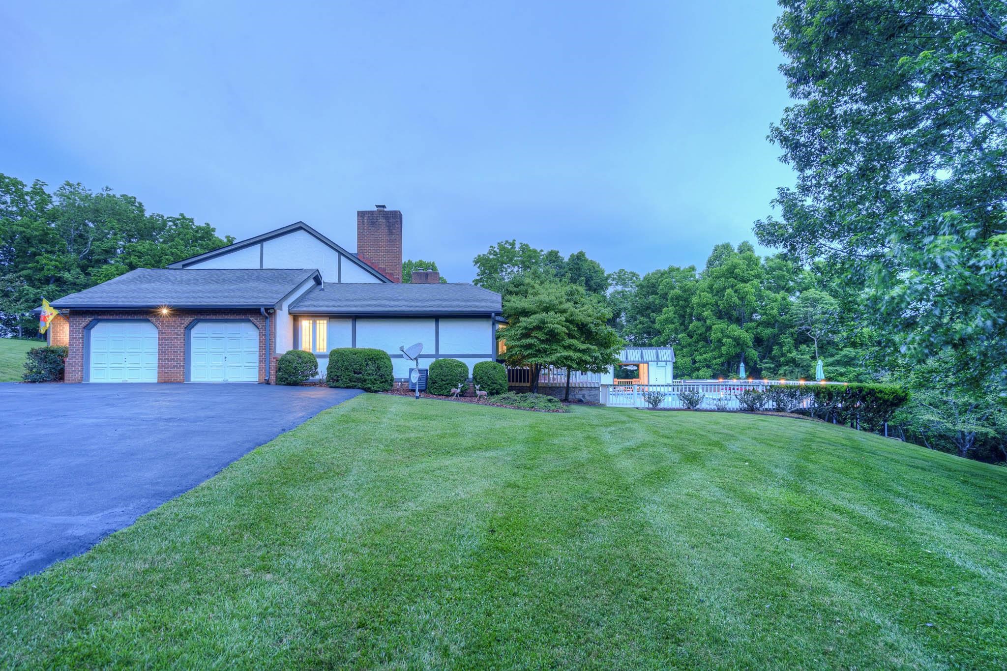 4506 Waterfront Farms Drive