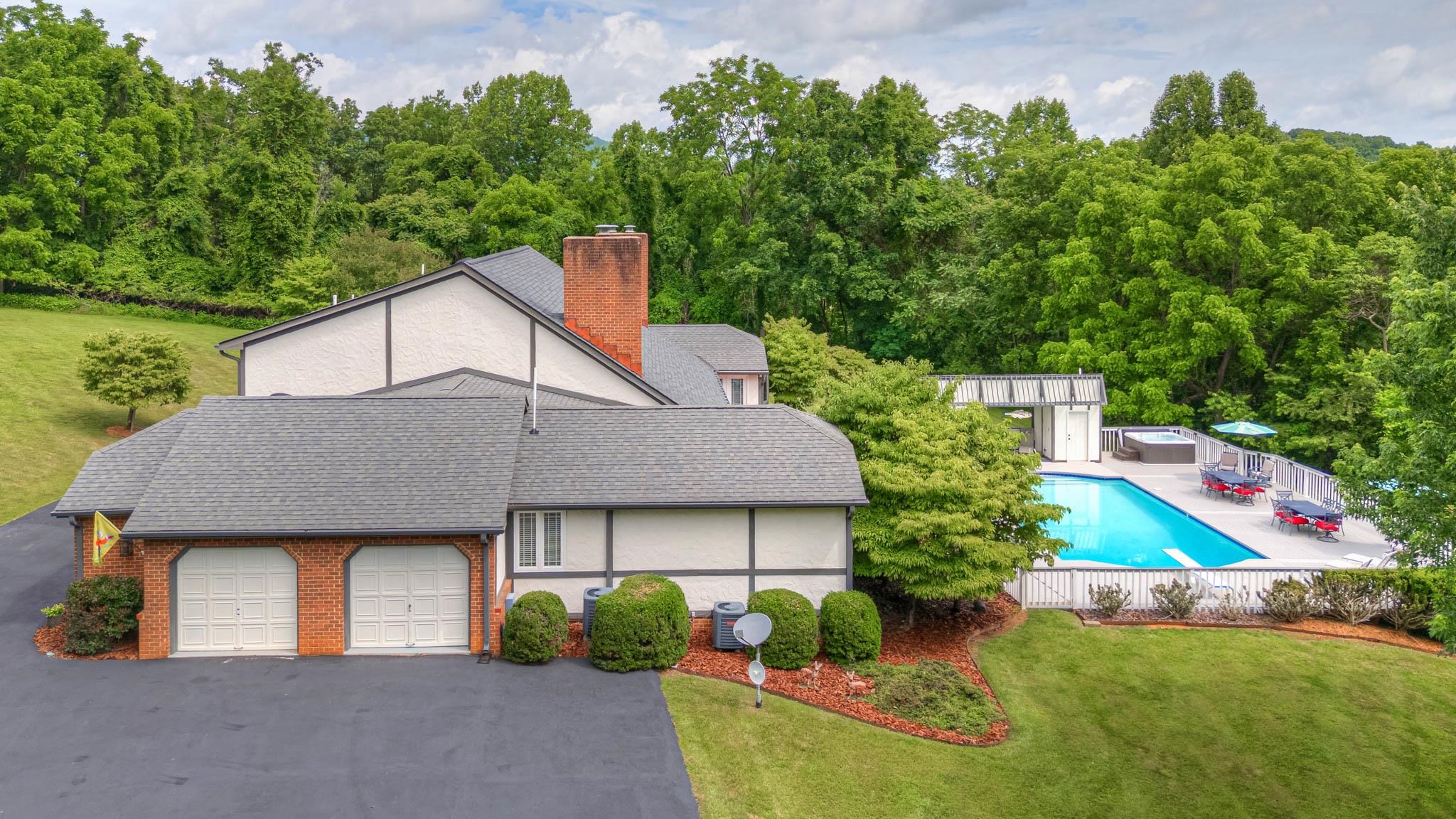 4506 Waterfront Farms Drive