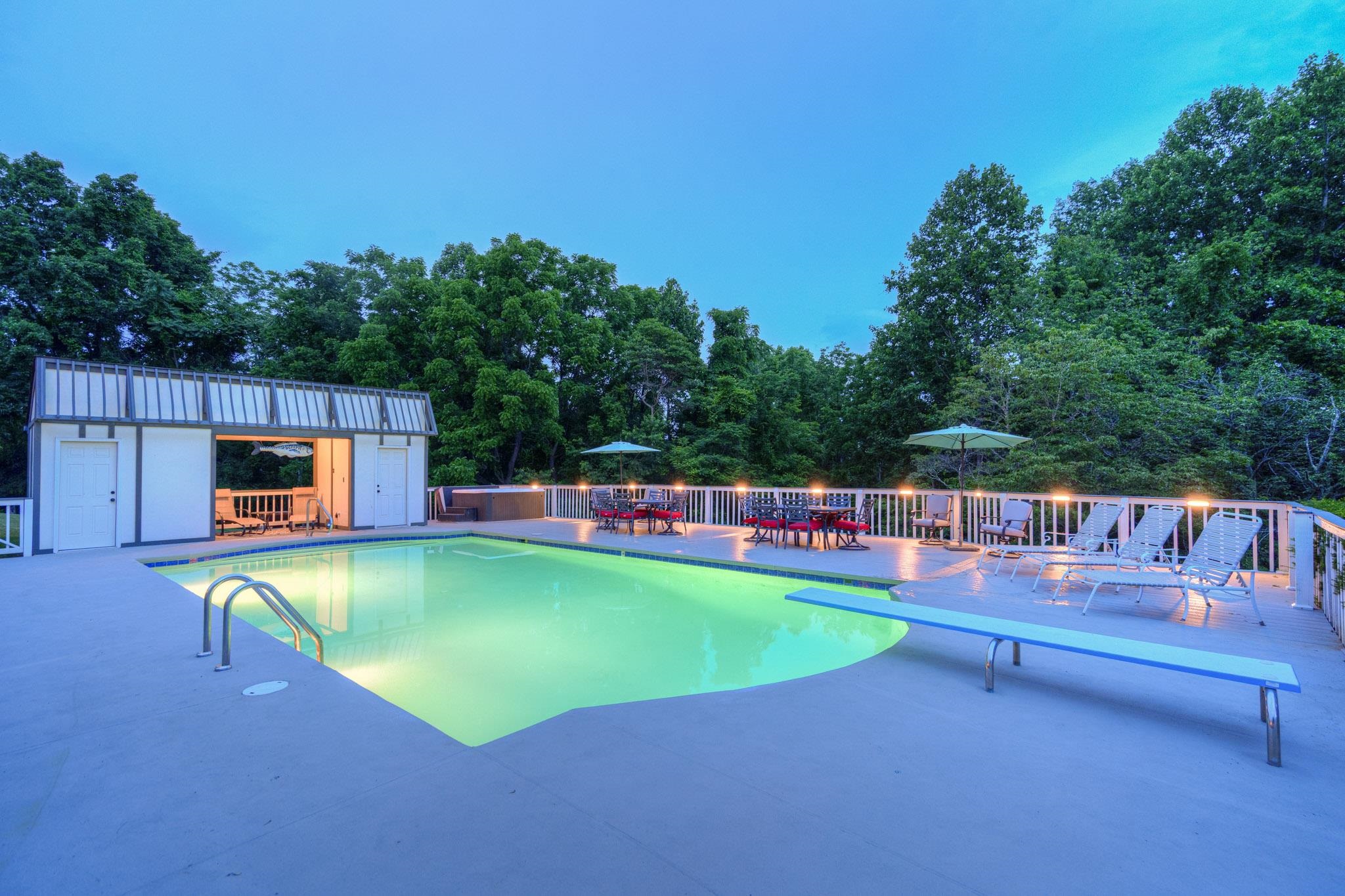 4506 Waterfront Farms Drive