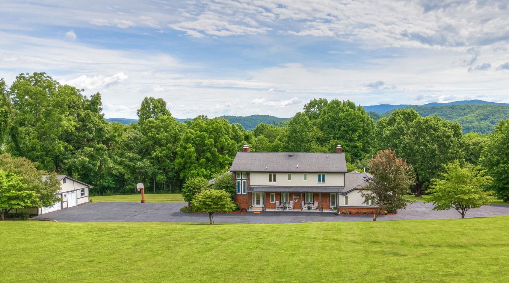 4506 Waterfront Farms Drive