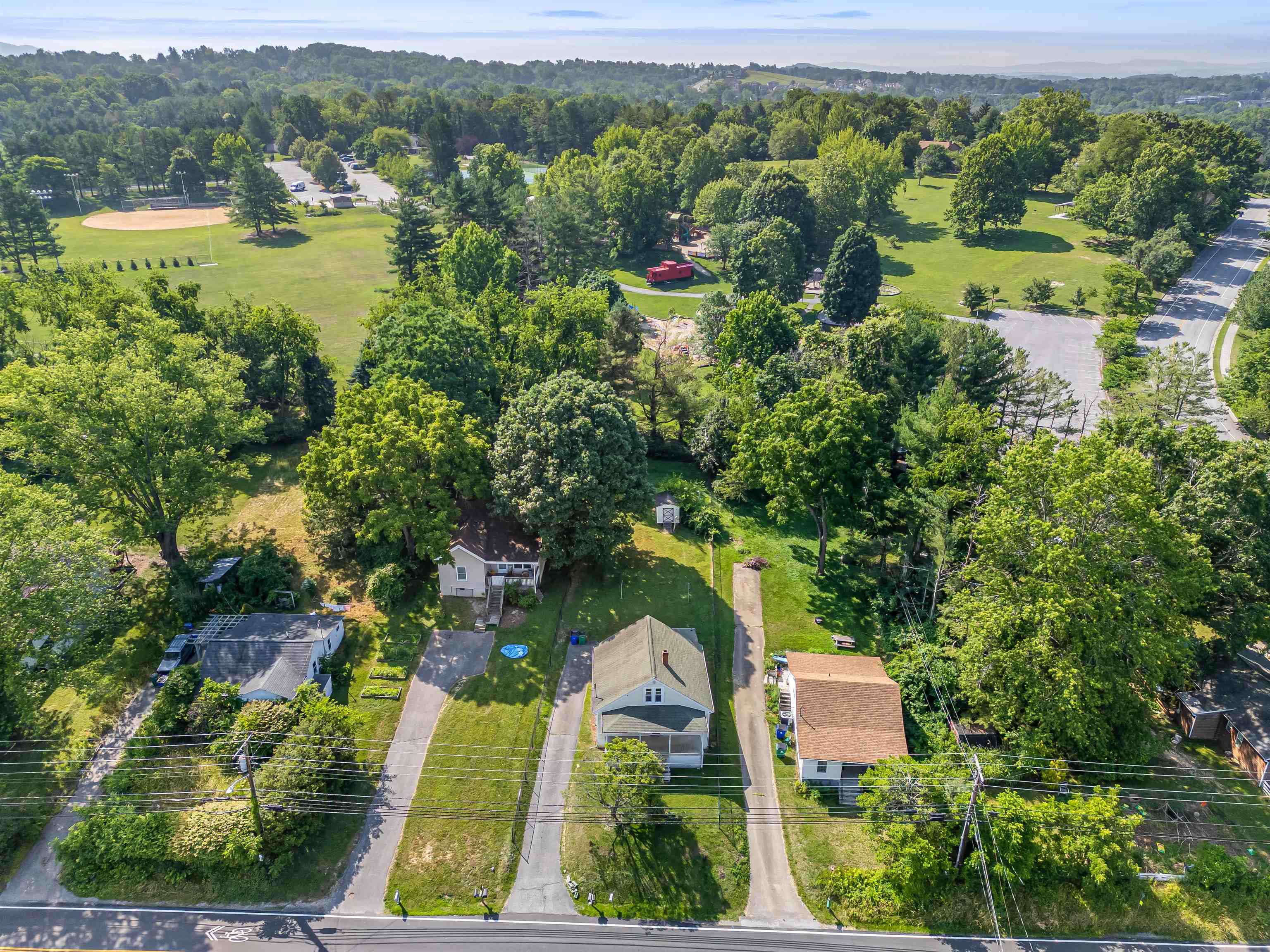 904 Giles Rd Road