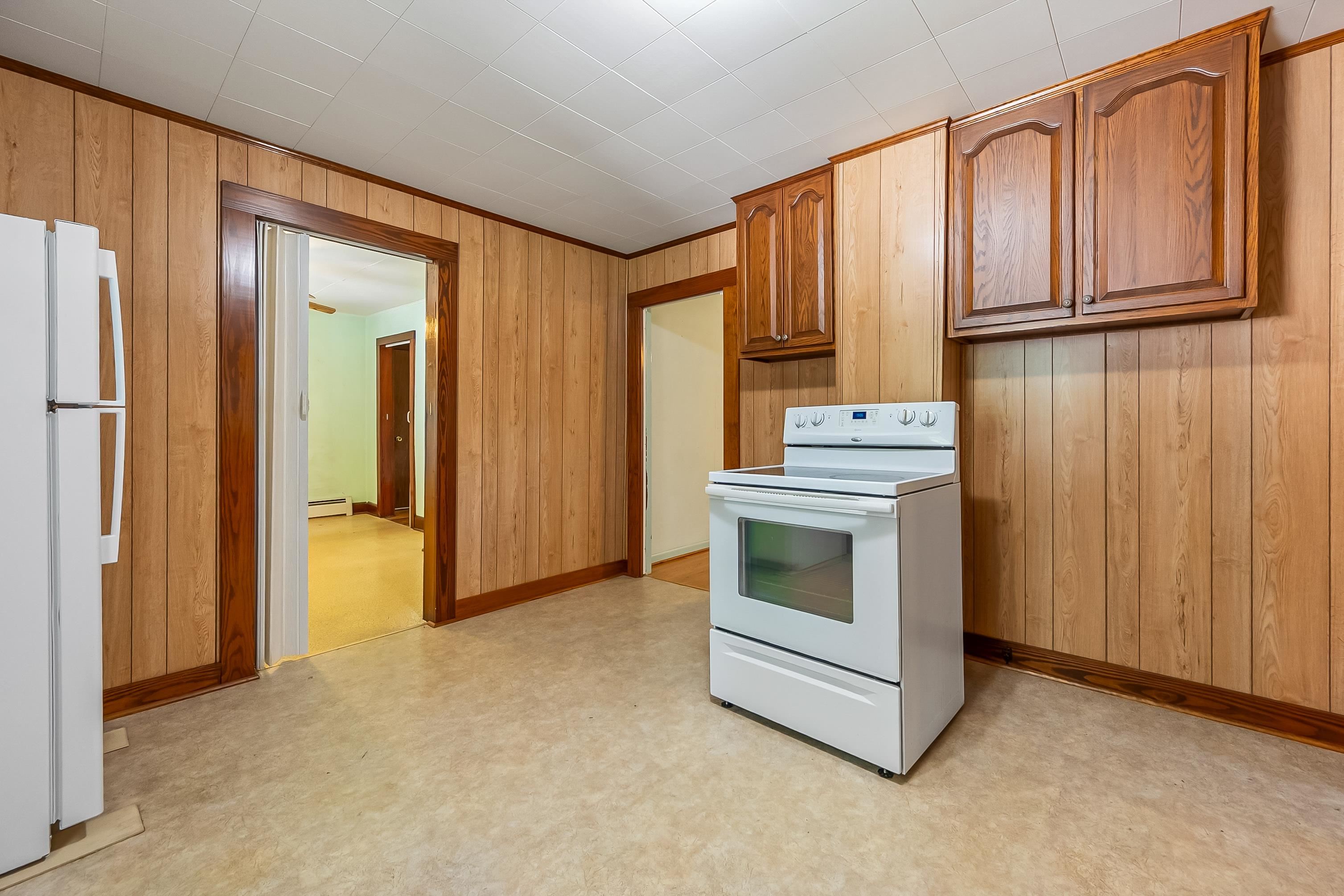 904 Giles Rd Road