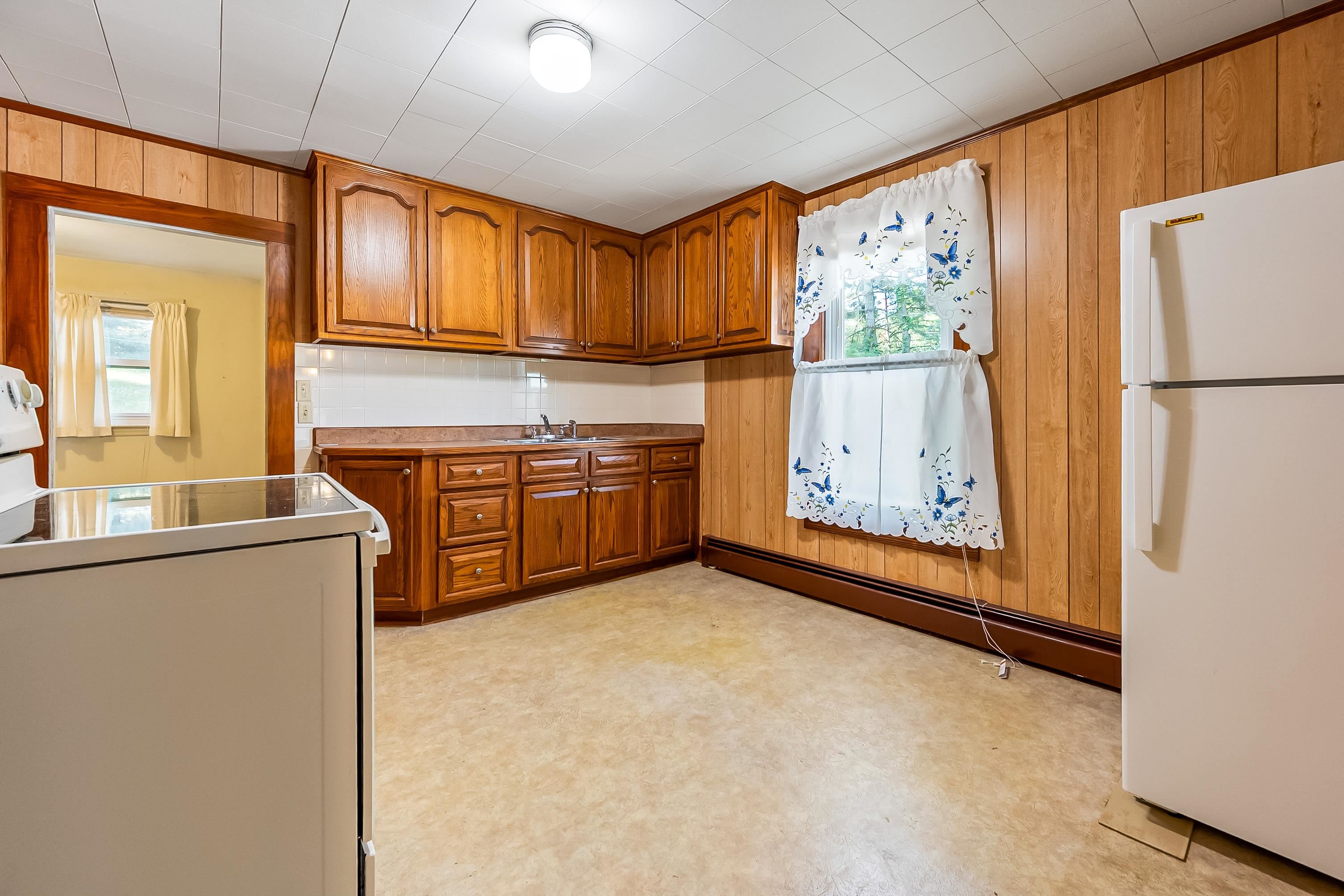 904 Giles Rd Road