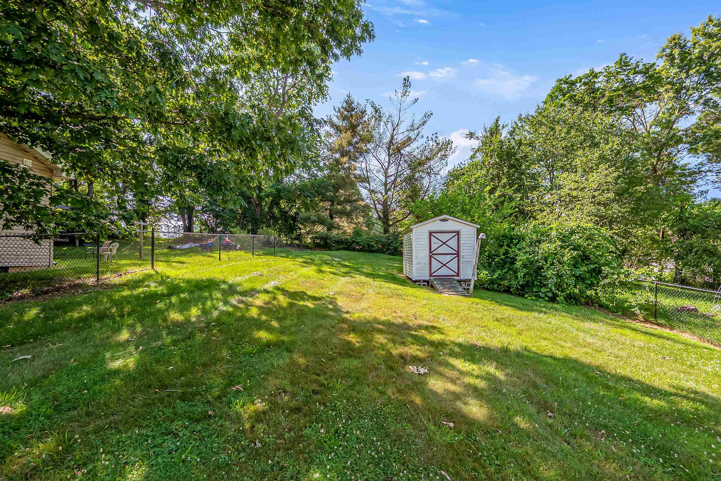 904 Giles Rd Road