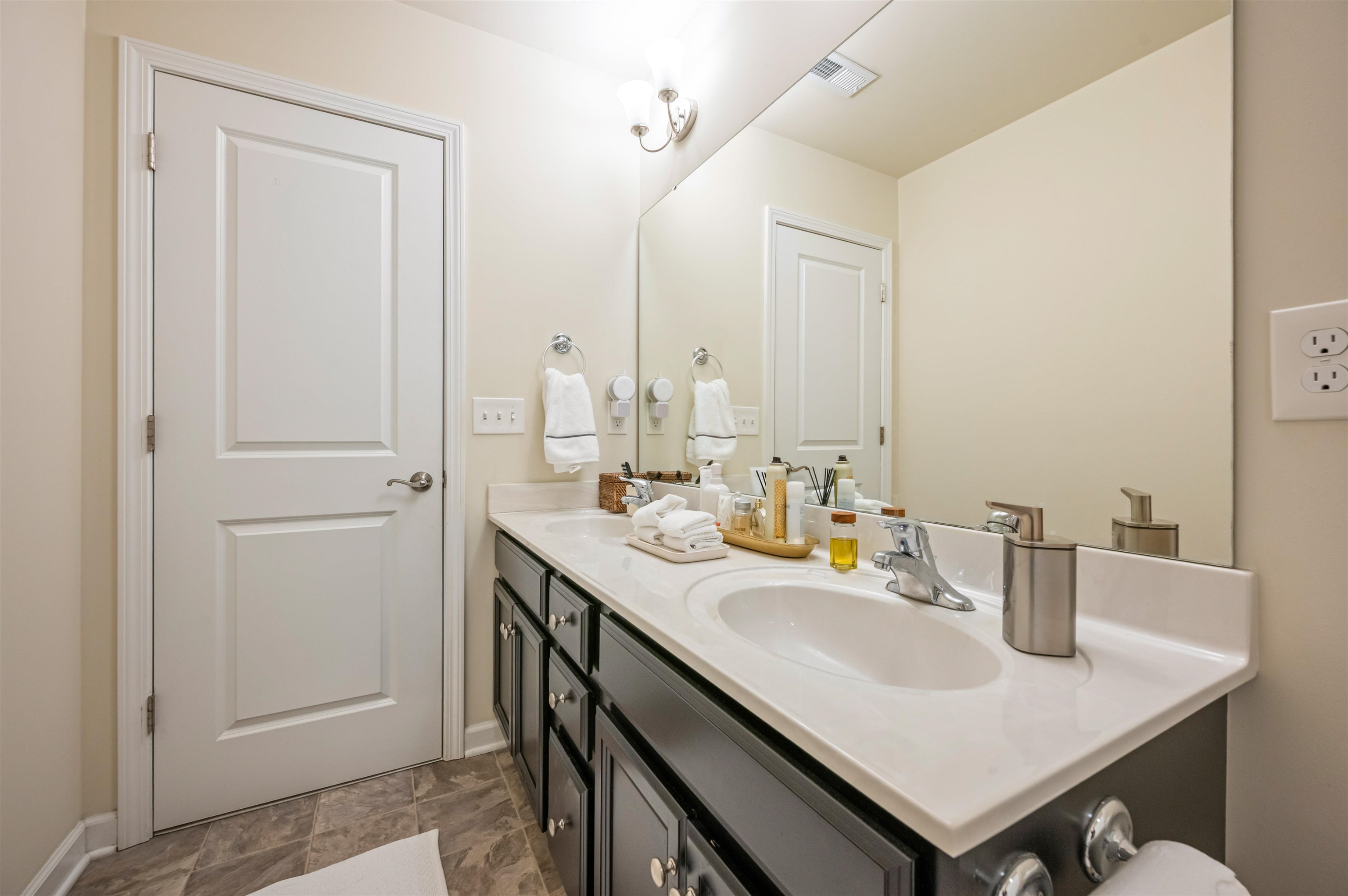 2243 Scenic Ridge Circle