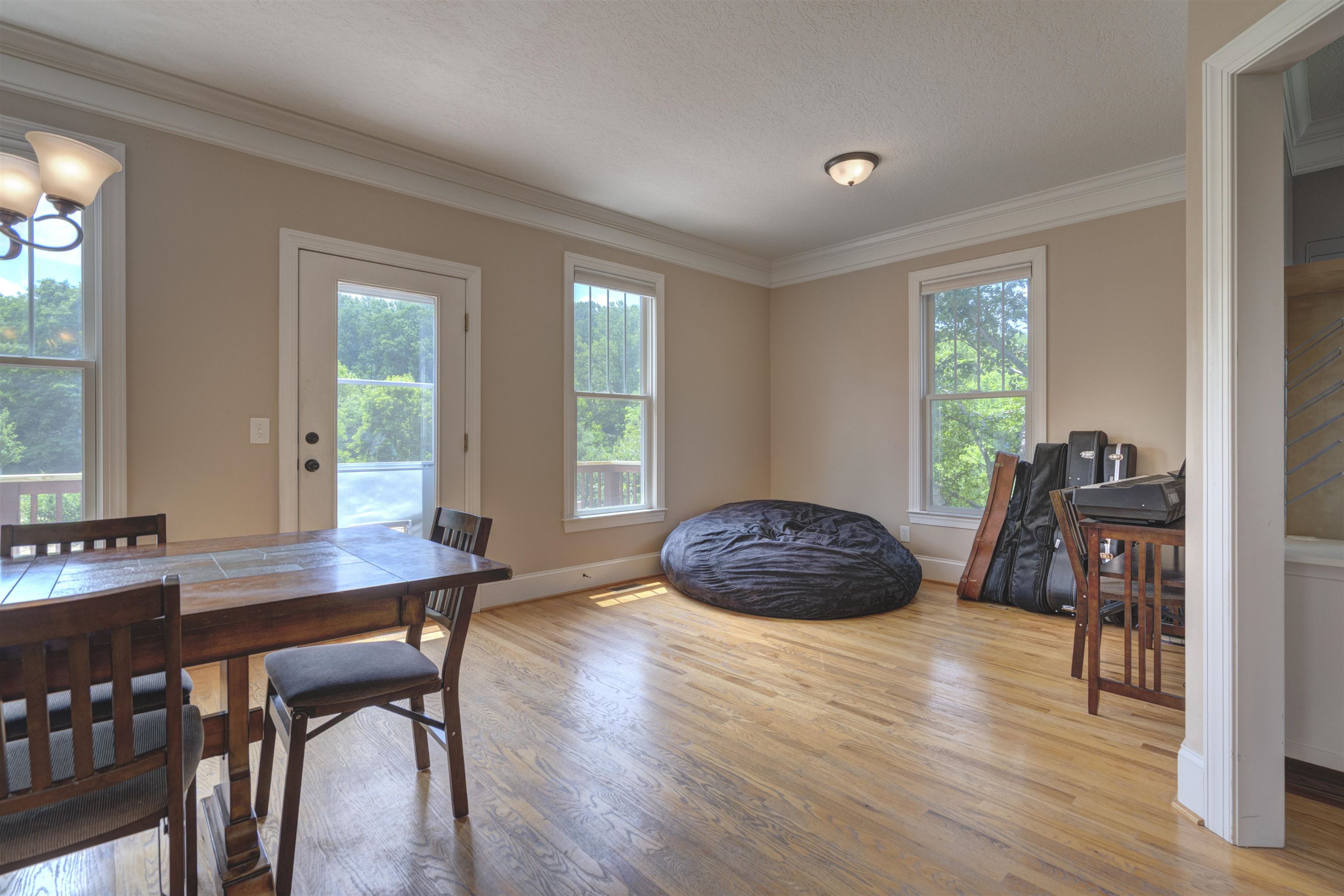 1803 HONEYSUCKLE Drive