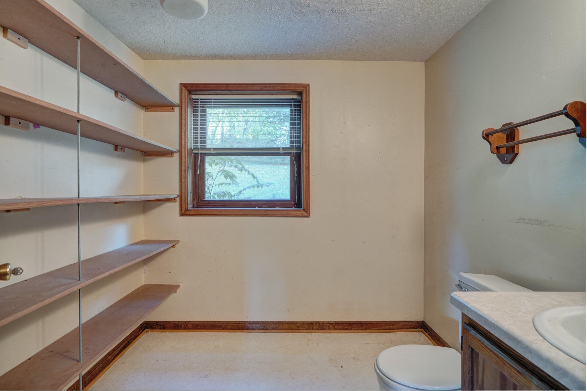 207 WOODBINE Drive