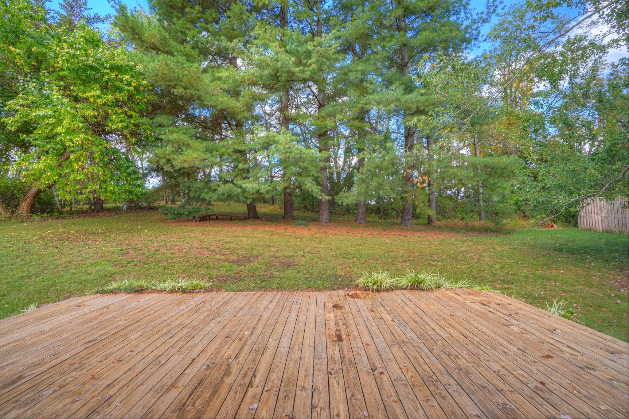 207 WOODBINE Drive