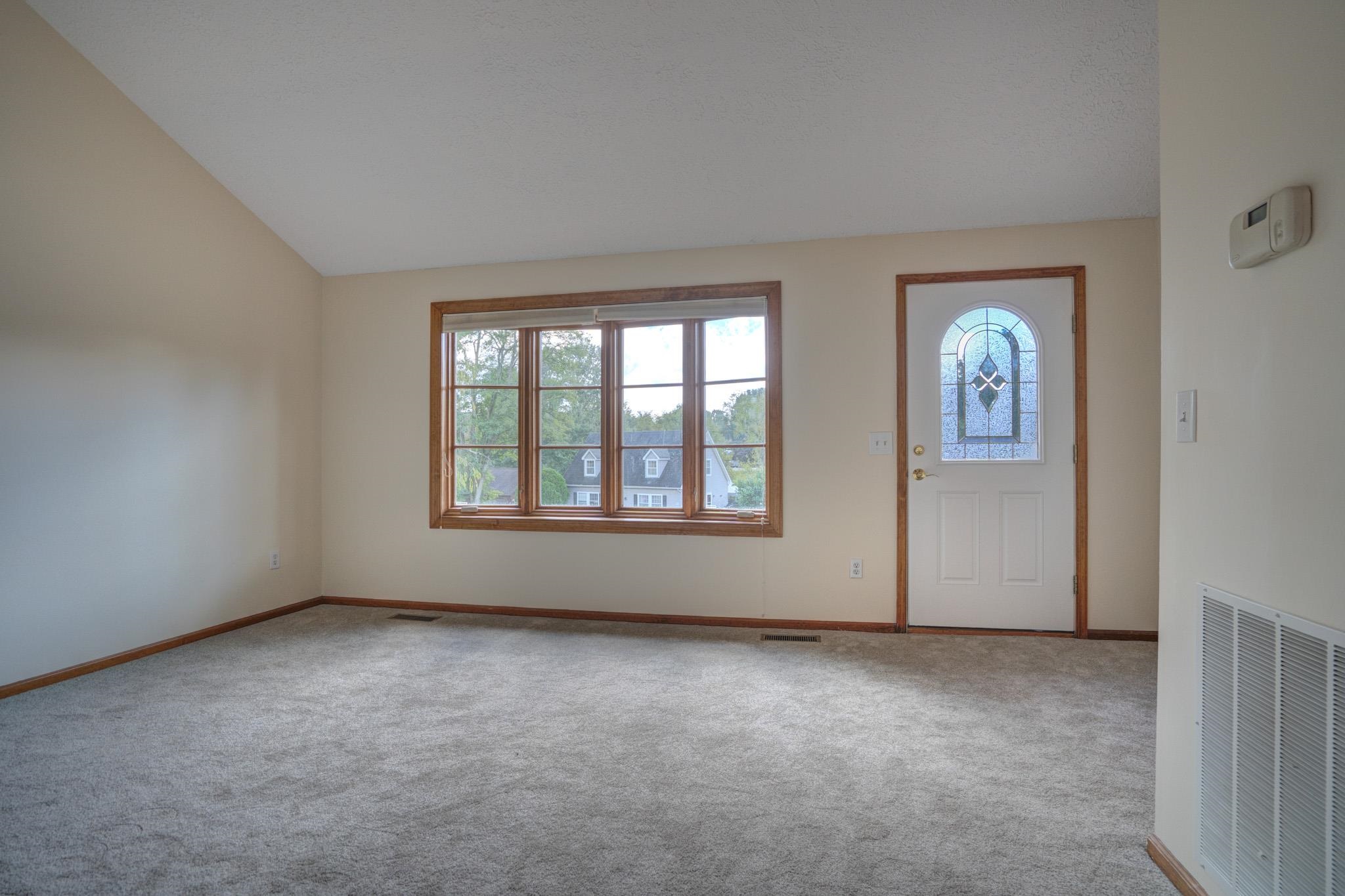 207 WOODBINE Drive