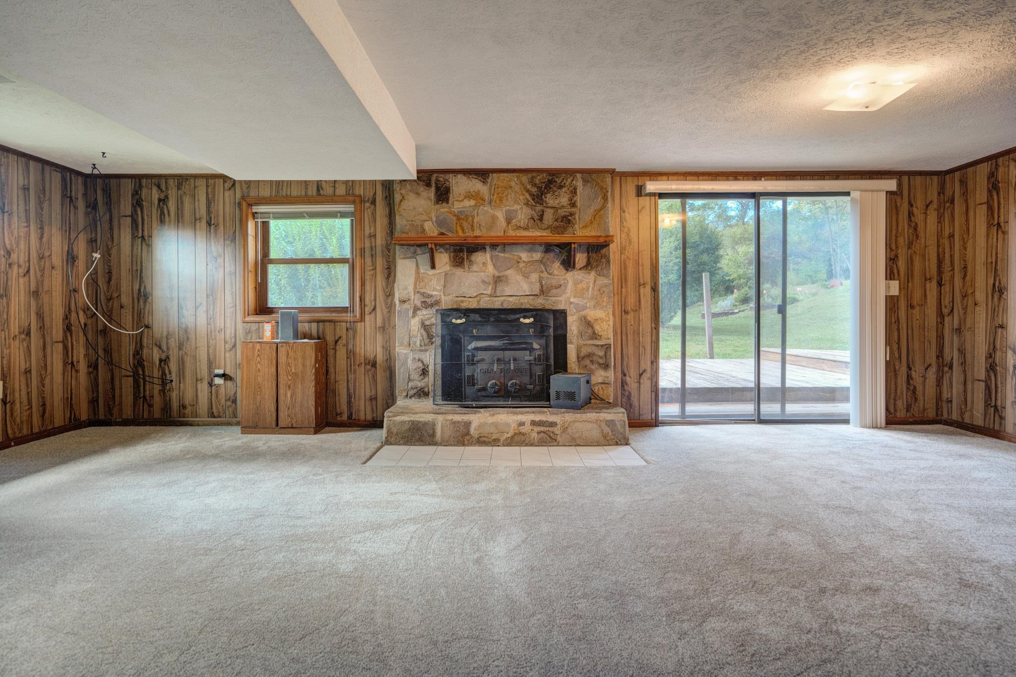 207 WOODBINE Drive