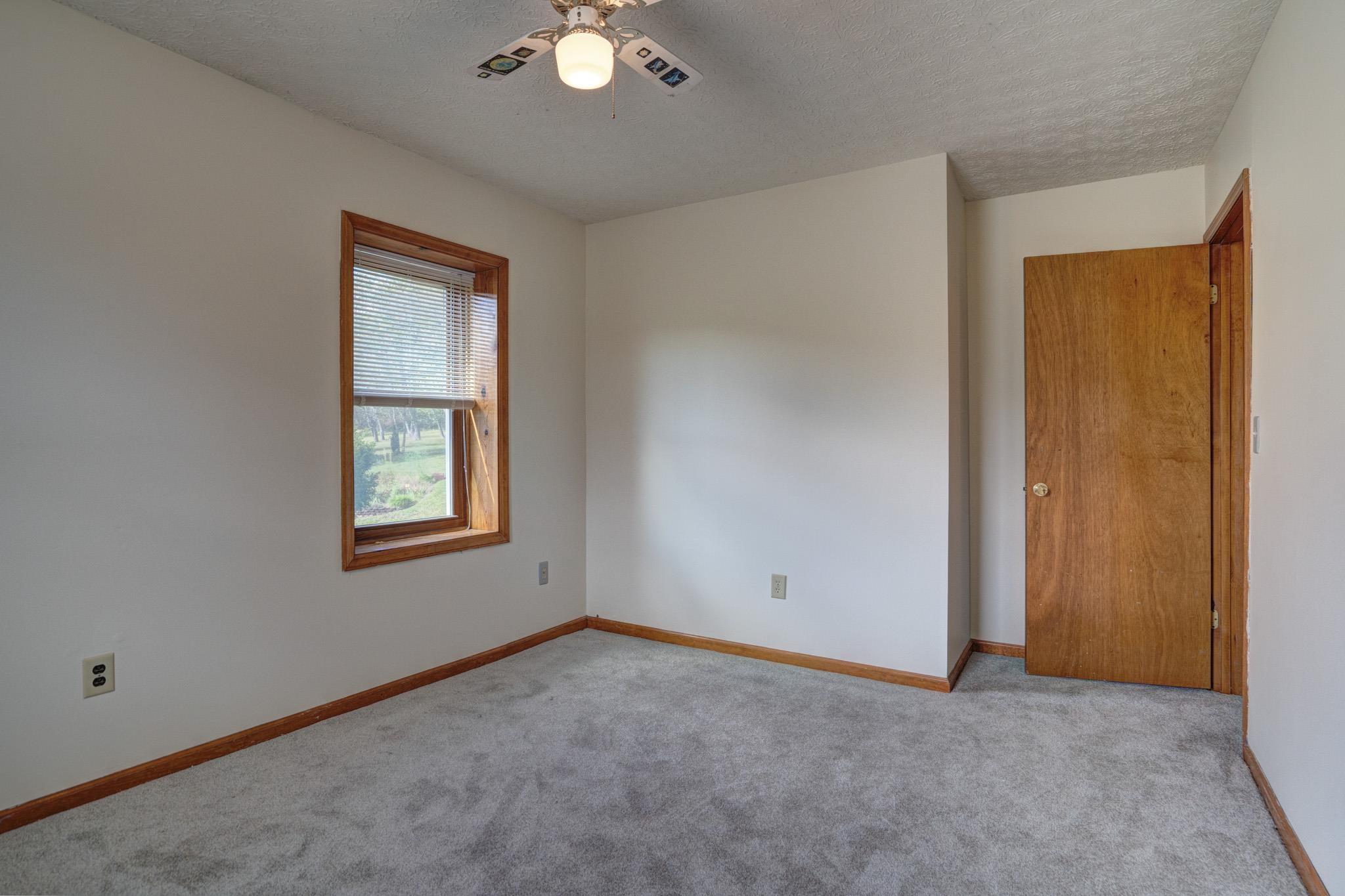 207 WOODBINE Drive
