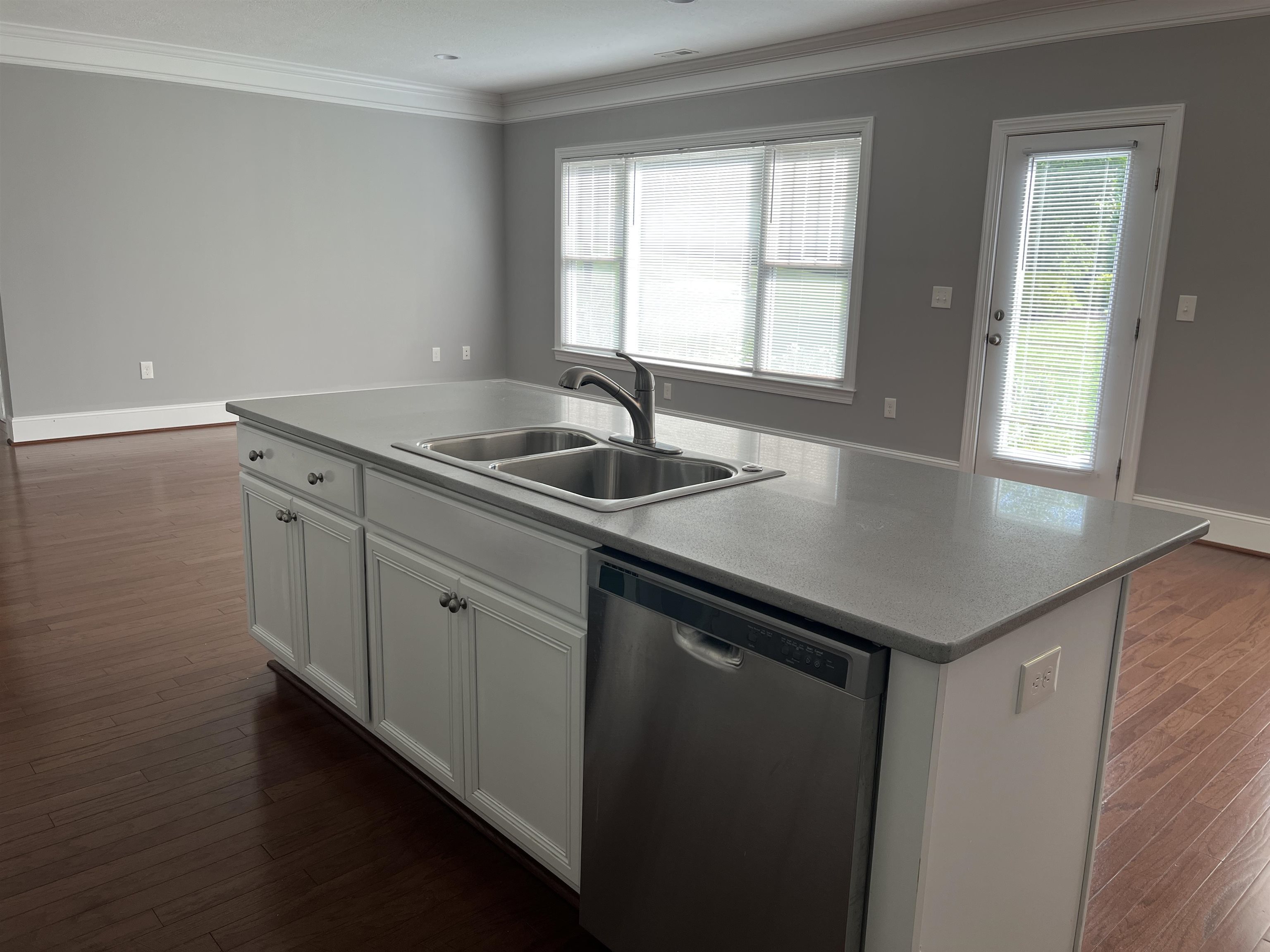 3785 FAIRWAY VIEW Drive