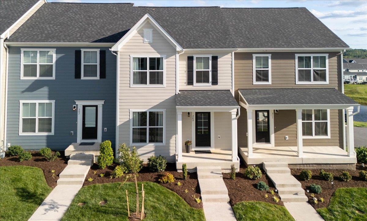 209 Addison Court