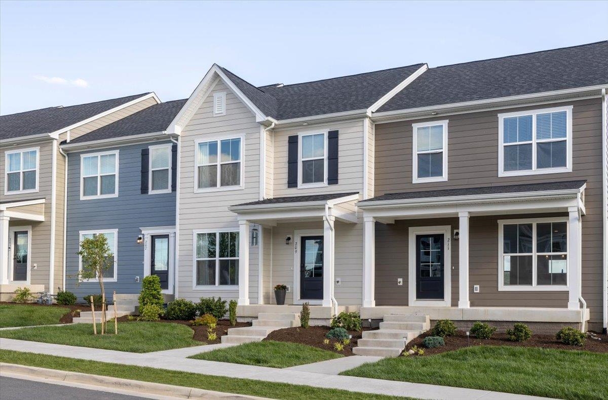 209 Addison Court