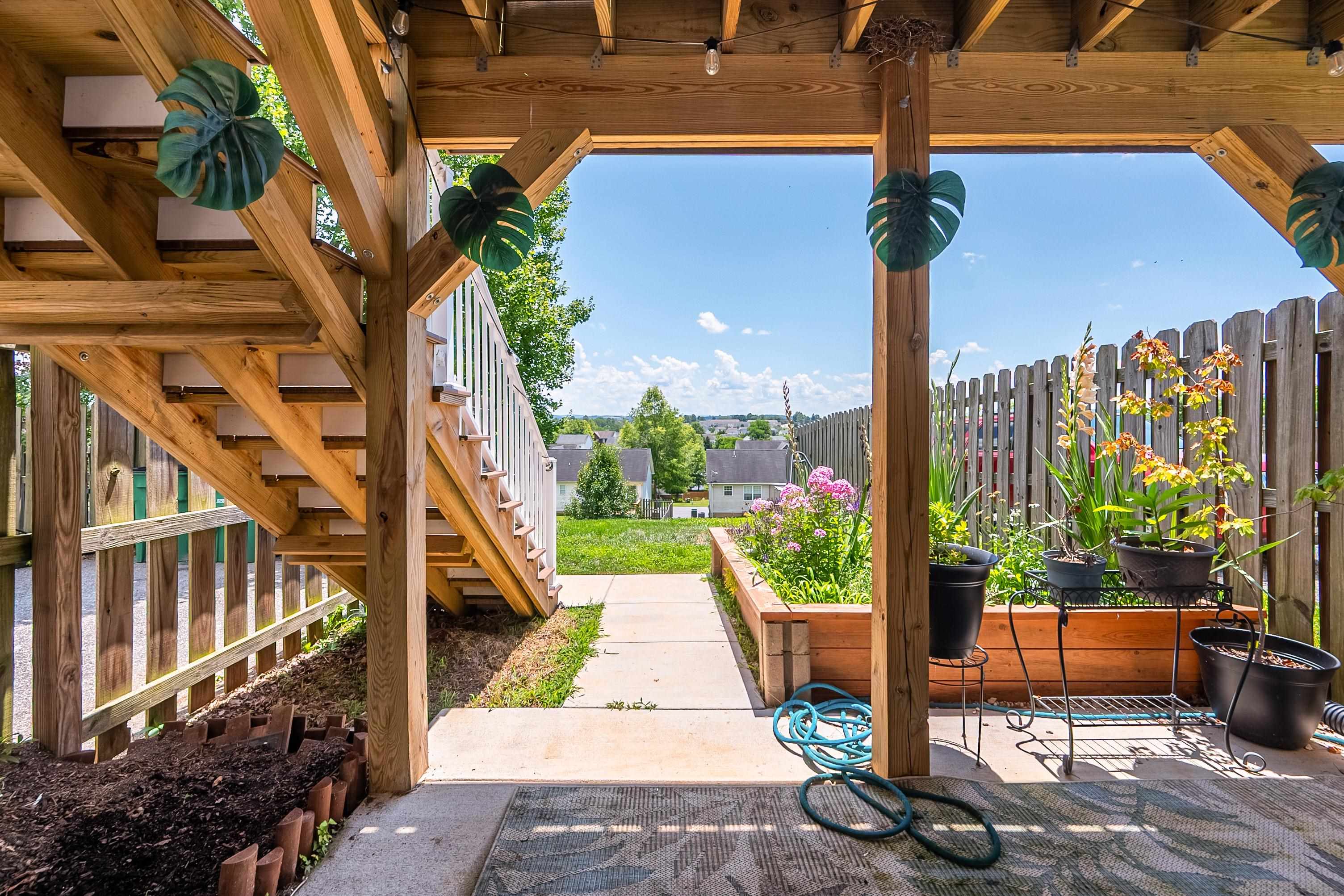 175 Wistaria Dr Drive