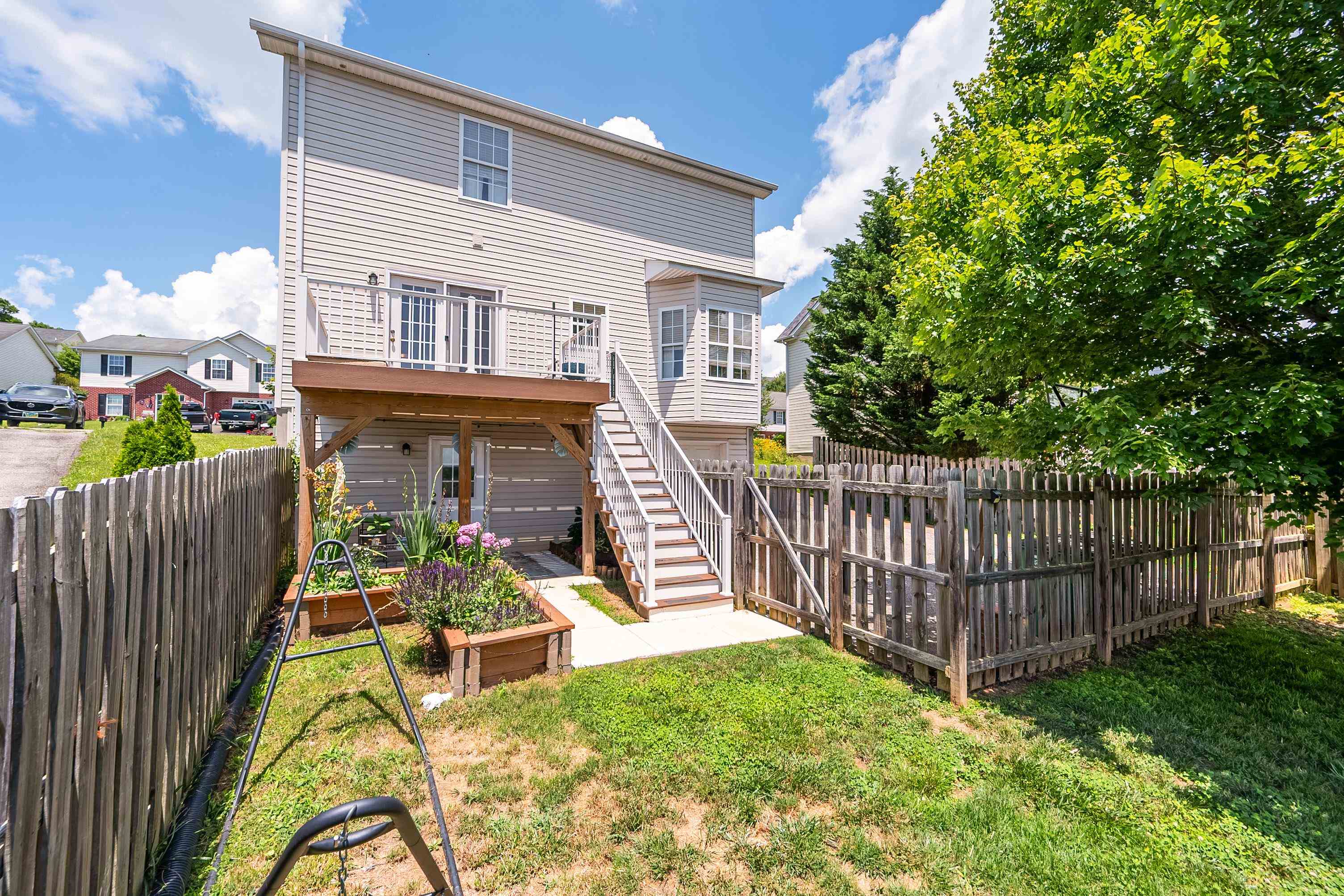 175 Wistaria Dr Drive