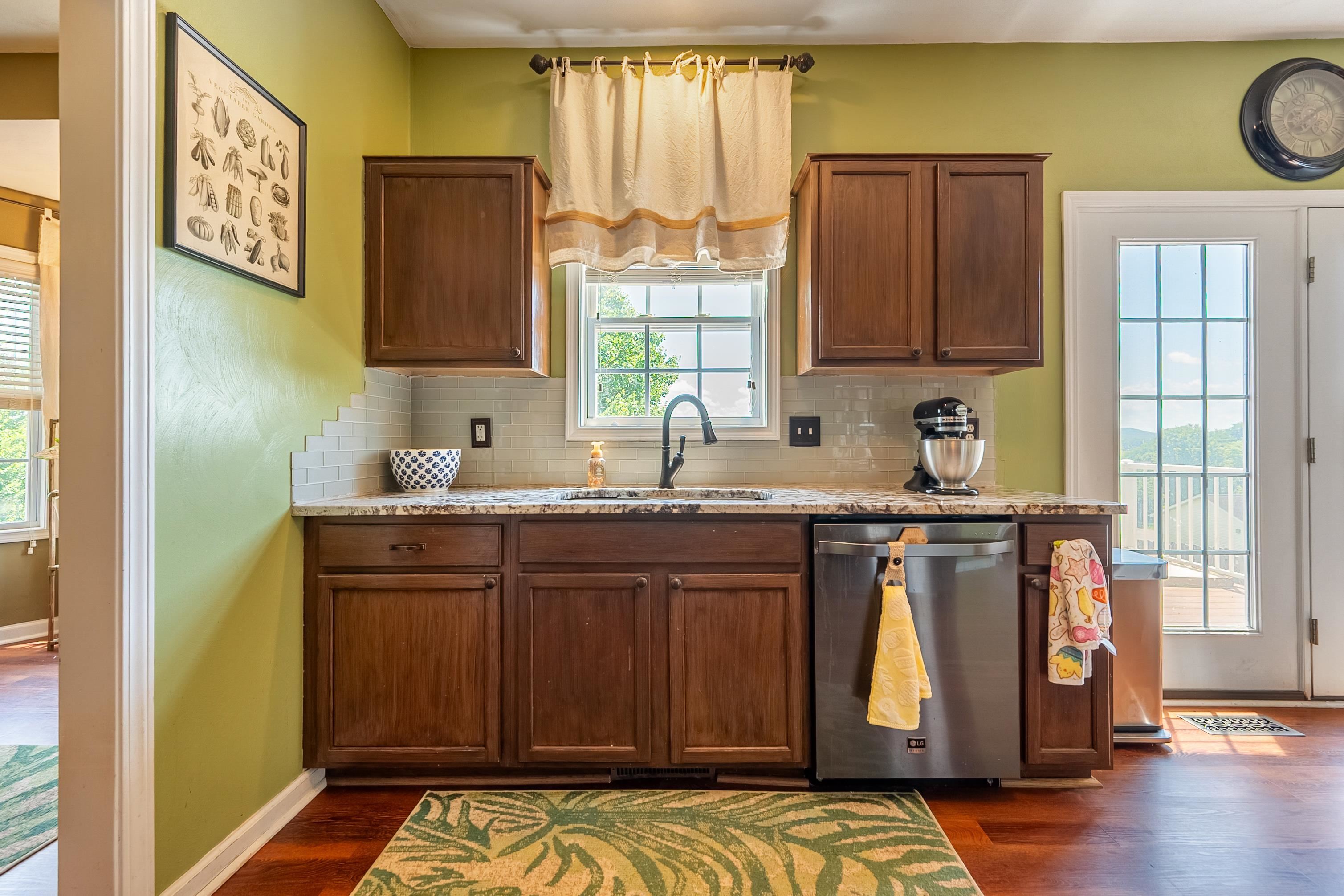 175 Wistaria Dr Drive