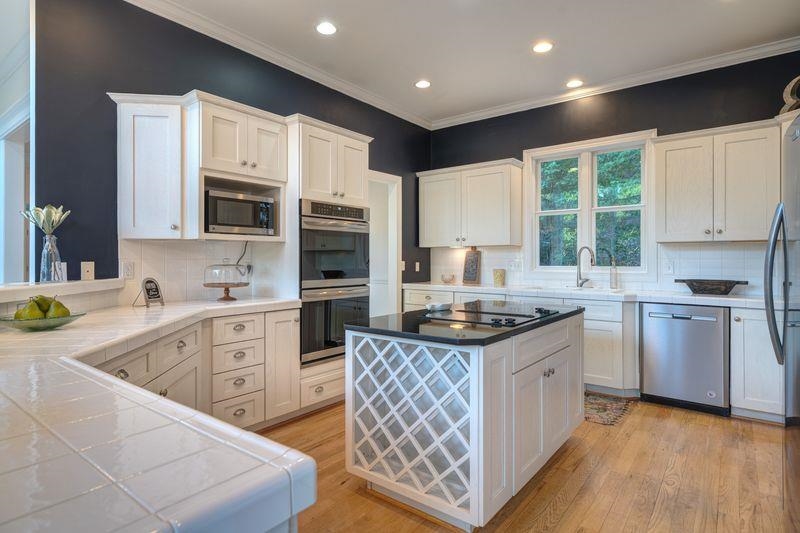 3340 MOSSY SPRING Road