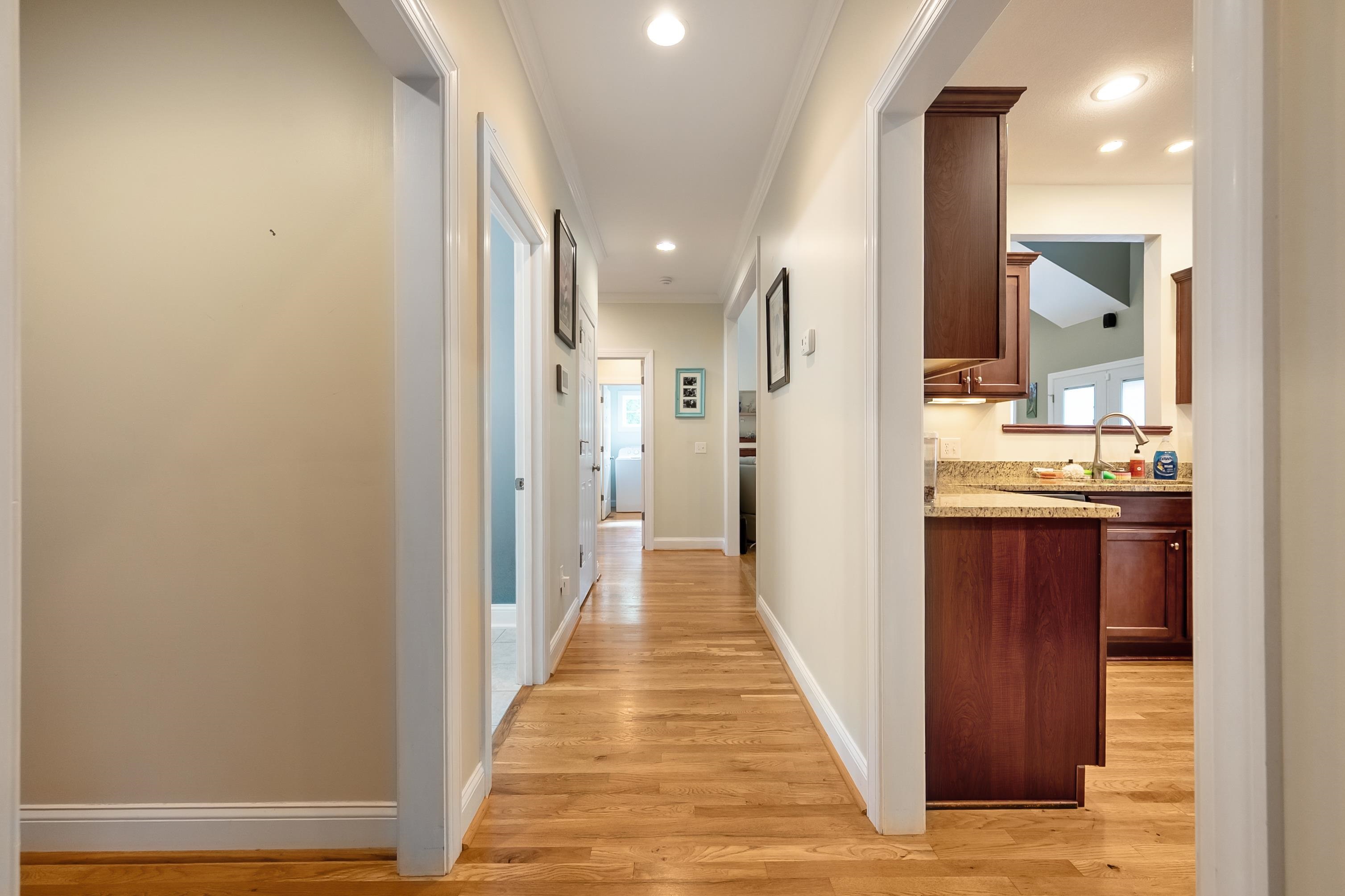 205 RIDGE Lane