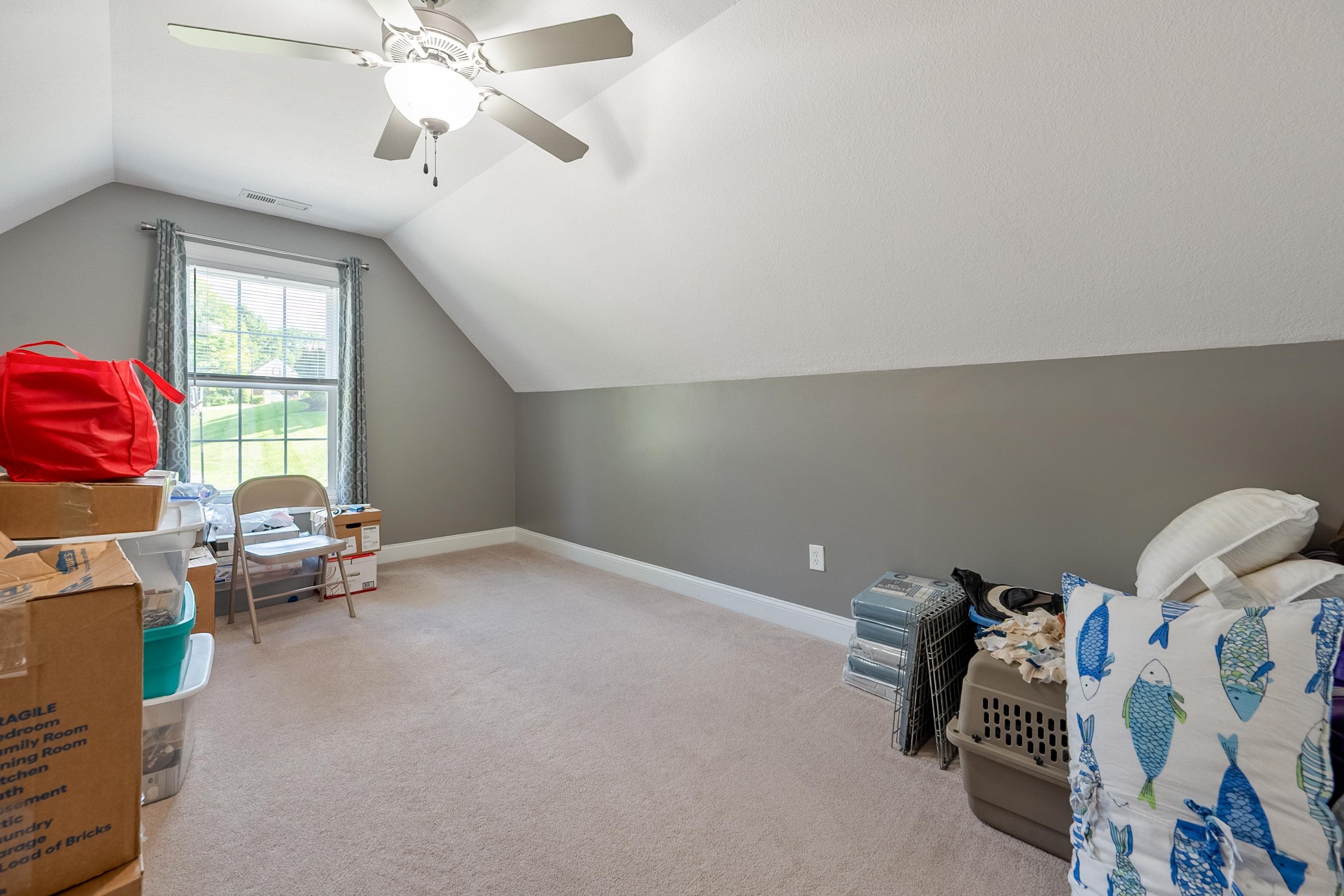 205 RIDGE Lane