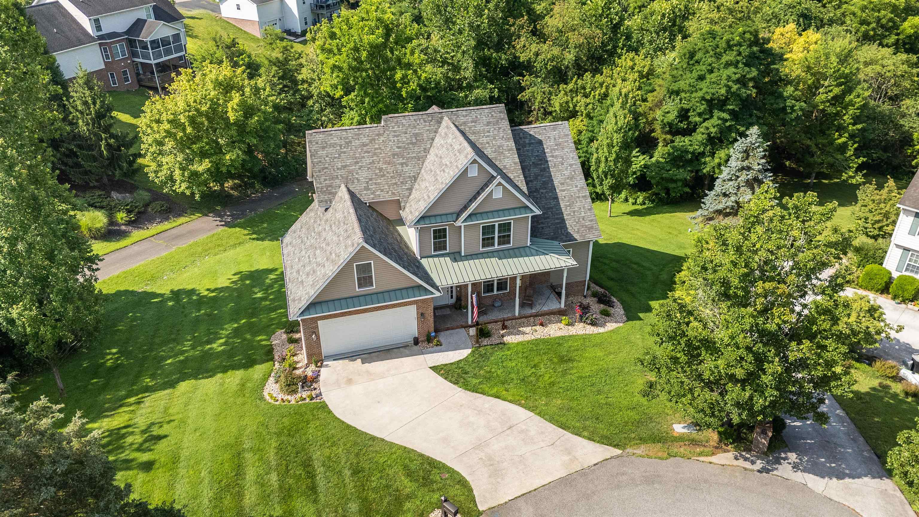 205 RIDGE Lane