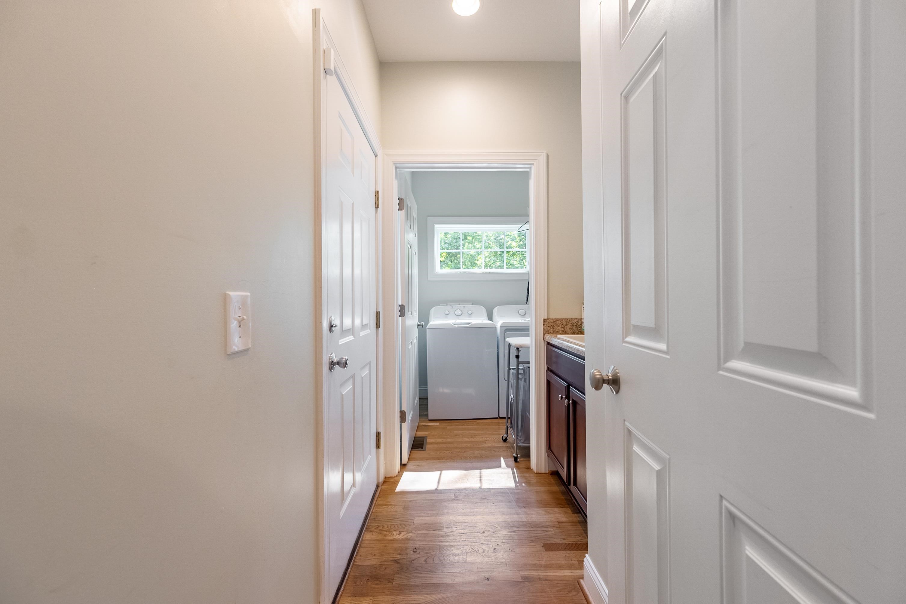 205 RIDGE Lane